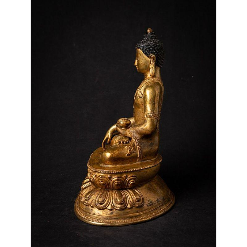 Nepalese Old bronze Nepali Buddha statue from Nepal For Sale