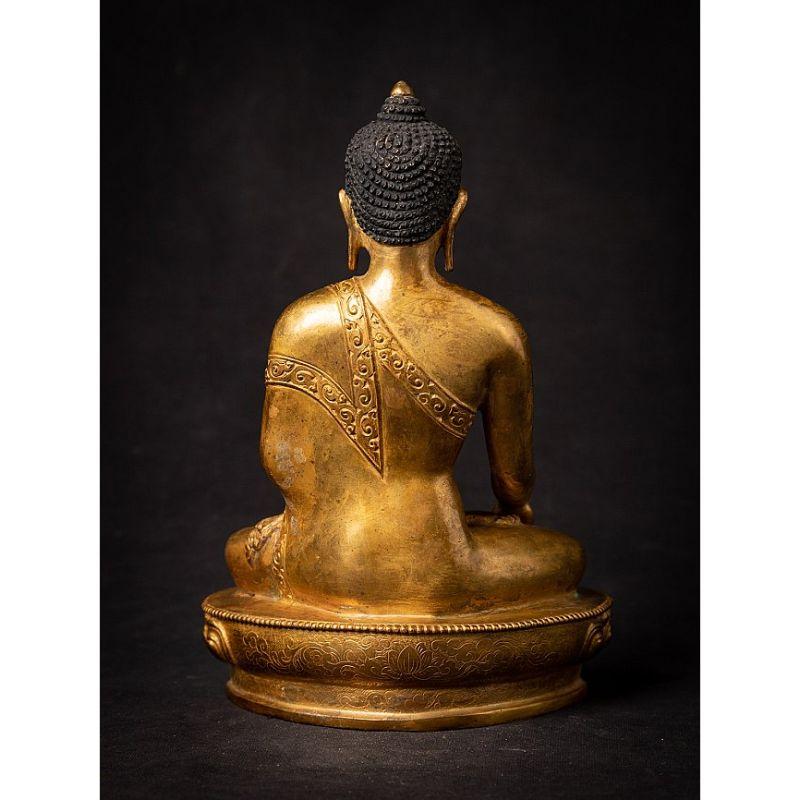 Vecchia statua di Buddha nepalese in bronzo dal Nepal In condizioni buone a DEVENTER, NL