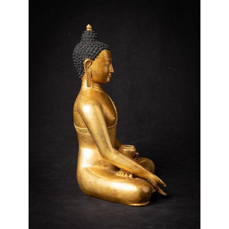 Buddha-Statue aus Nepal aus altem Bronze (20. Jahrhundert) im Angebot