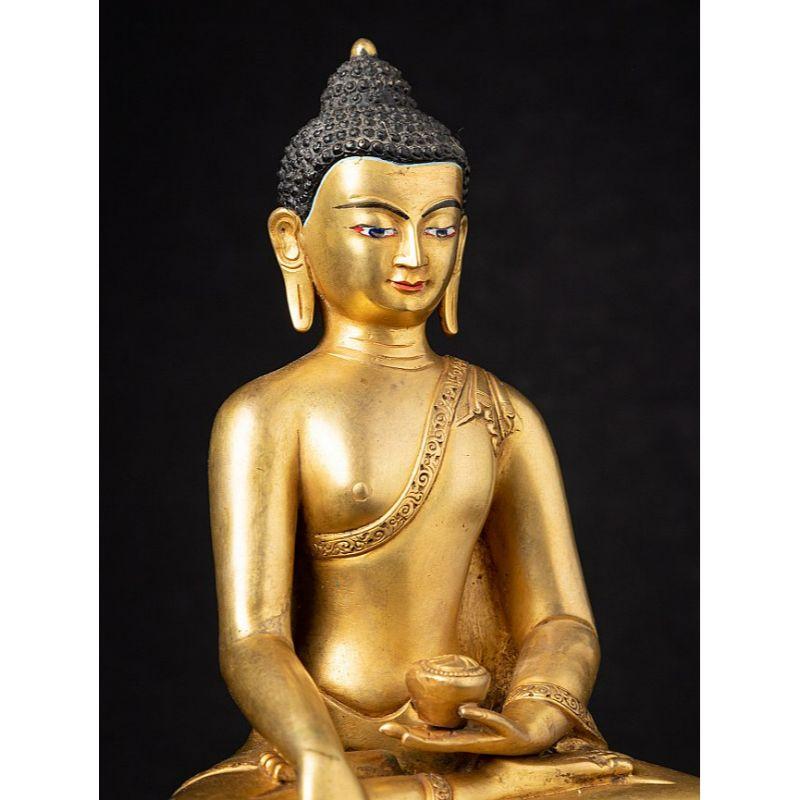 Old Bronze Nepali Buddha Statue from Nepal For Sale 2
