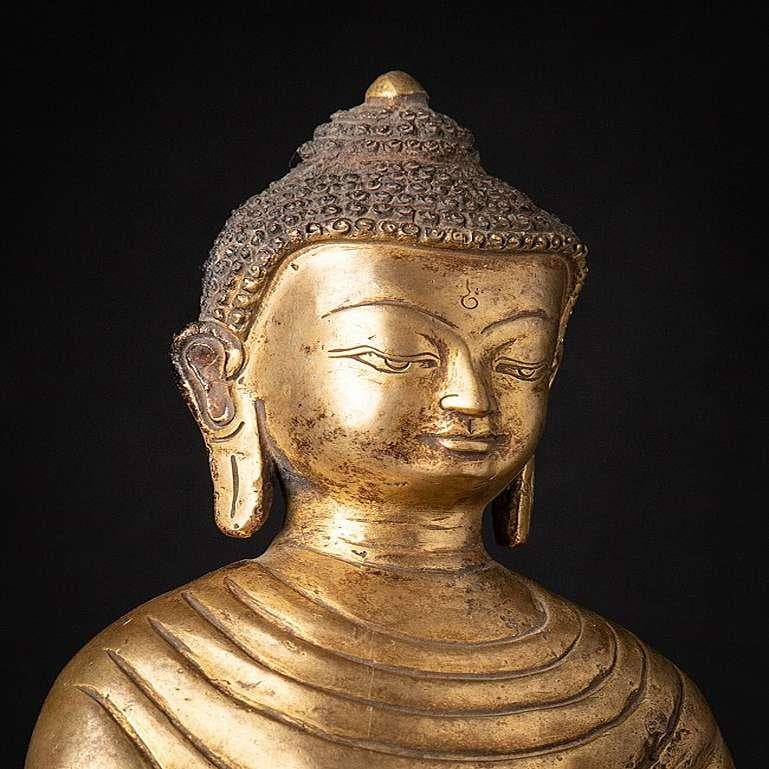 Old bronze Nepali Buddha statue from Nepal For Sale 2