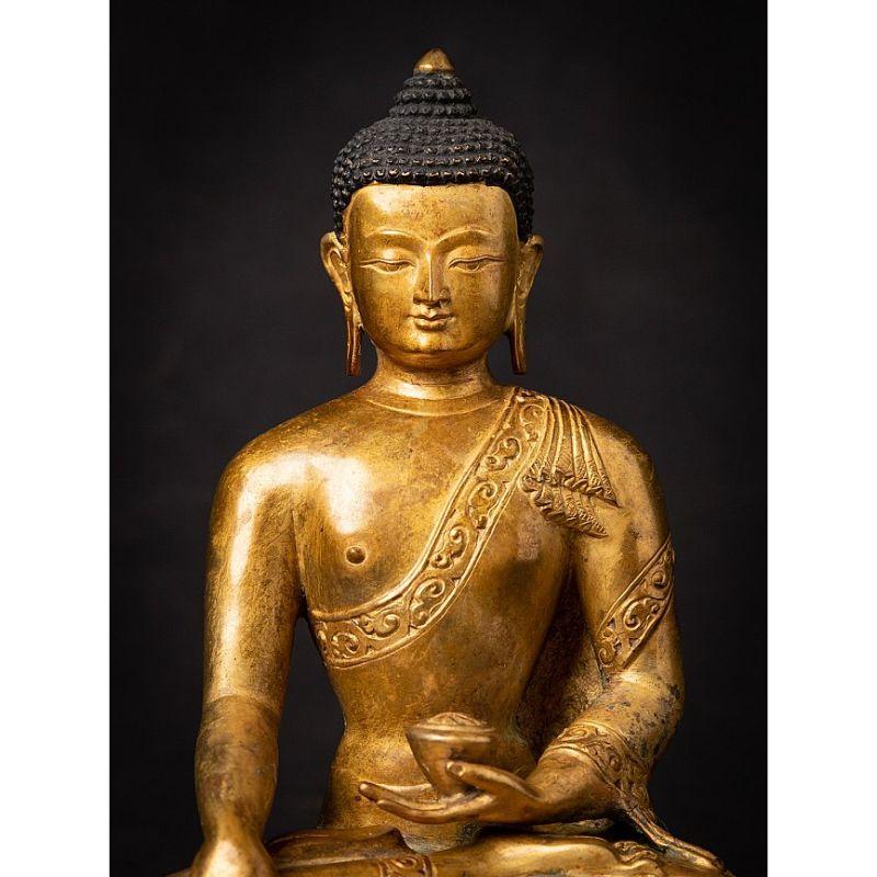 Vecchia statua di Buddha nepalese in bronzo dal Nepal 3