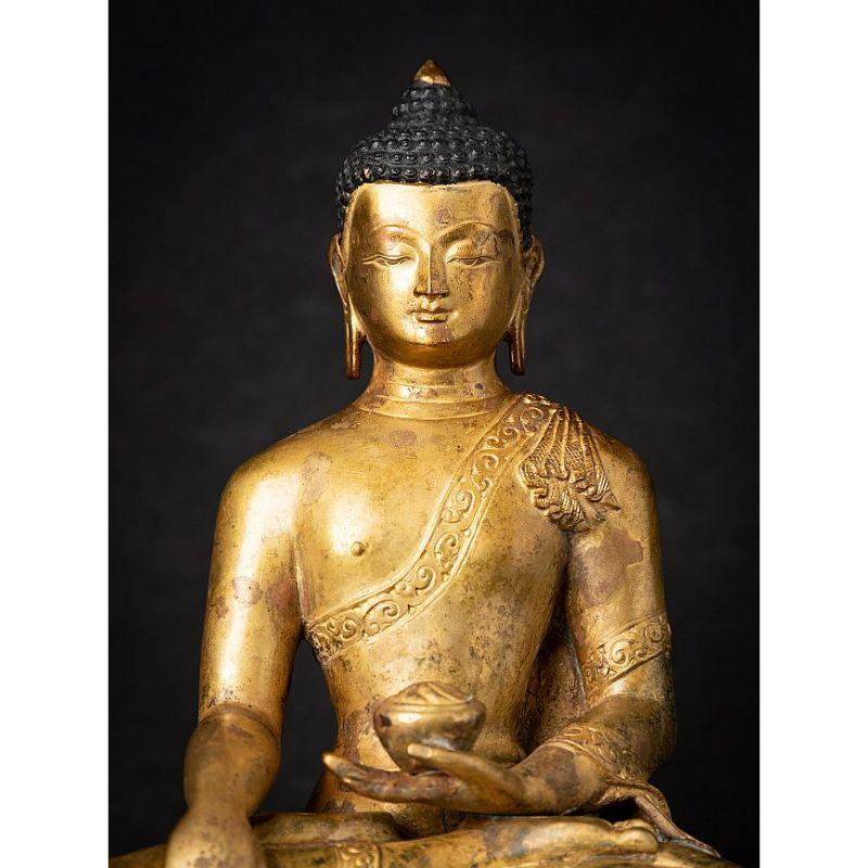 Old Bronze Nepali Buddha Statue from Nepal For Sale 4
