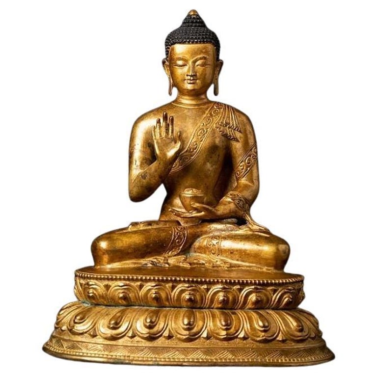 Old bronze Nepali Buddha statue from Nepal Original Buddhas For Sale at