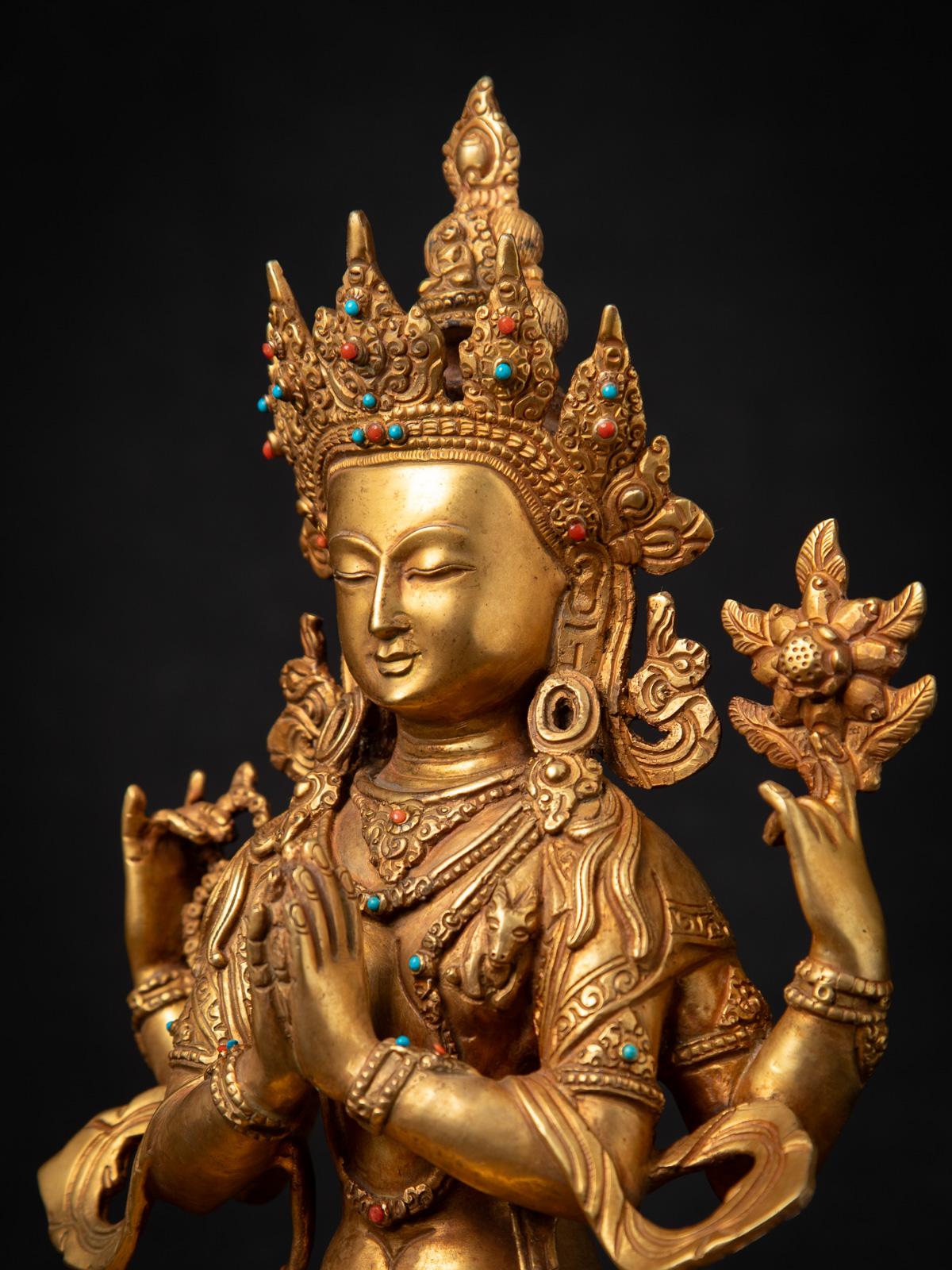 statue de Chenrezig népalaise en bronze ancien, originaire du Népal en vente 5