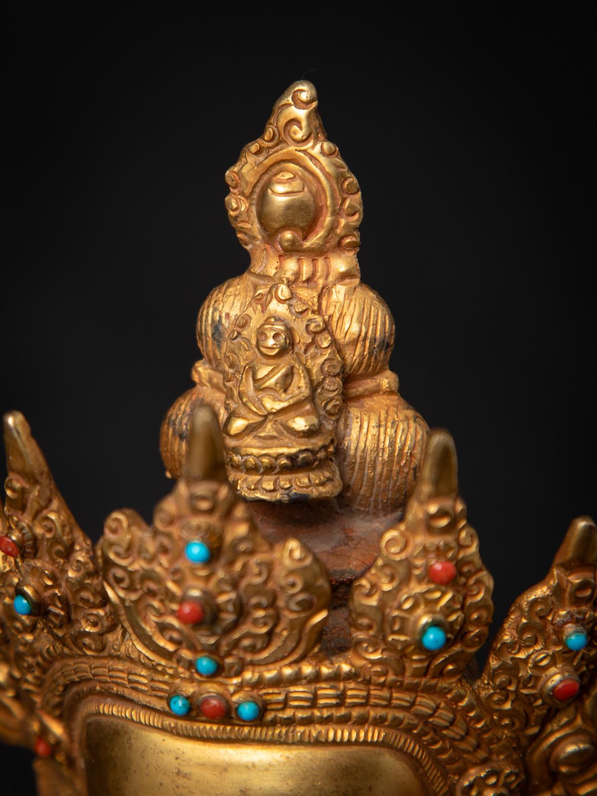 Antigua estatua nepalí de bronce de Chenrezig procedente de Nepal - Budas Originales en venta 8