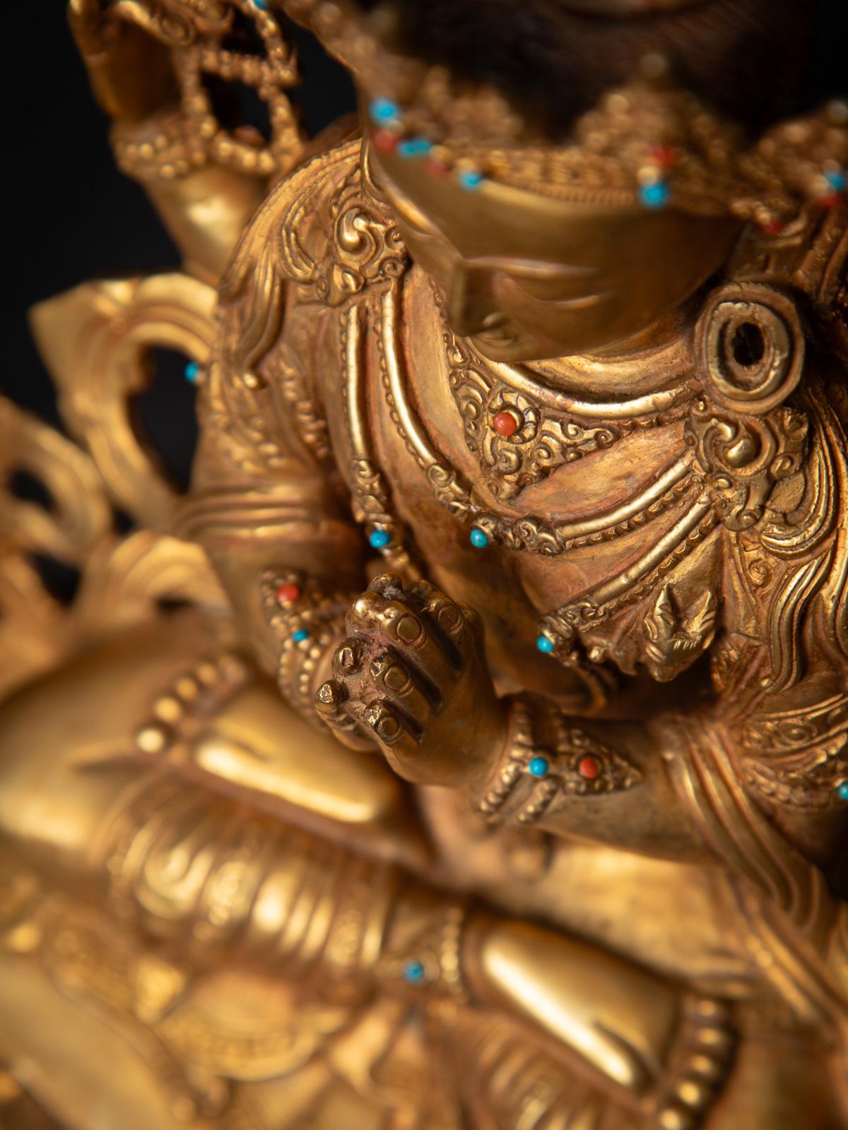 Antigua estatua nepalí de bronce de Chenrezig procedente de Nepal - Budas Originales Nepalés en venta