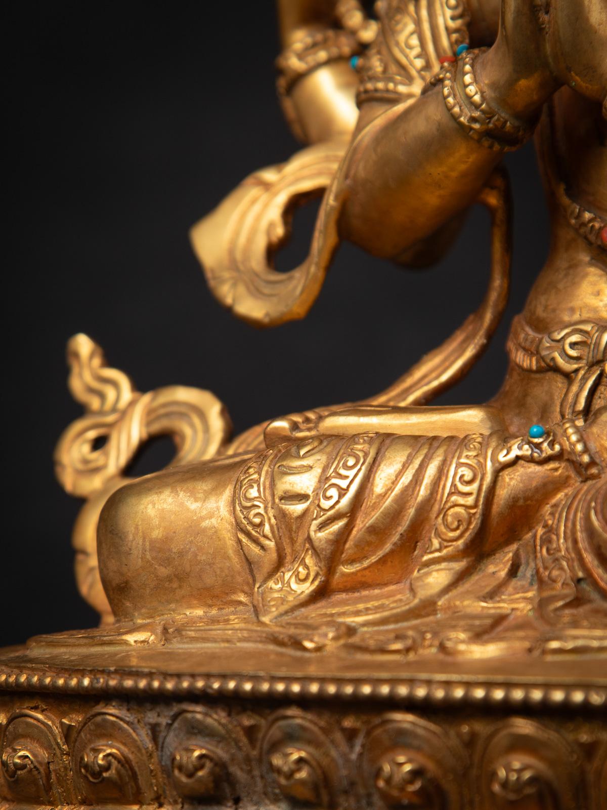 Antigua estatua nepalí de bronce de Chenrezig procedente de Nepal - Budas Originales en venta 1