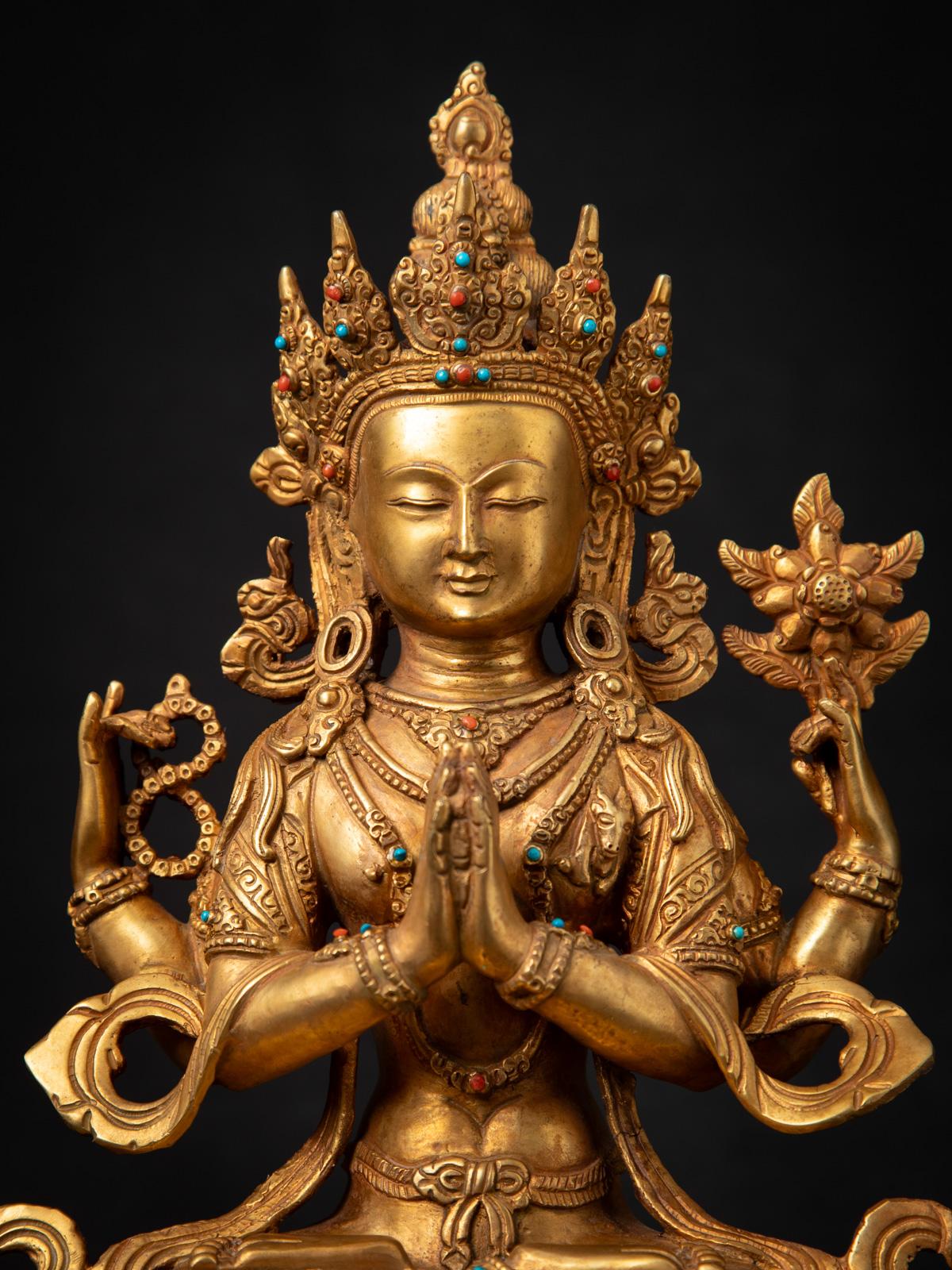 statue de Chenrezig népalaise en bronze ancien, originaire du Népal en vente 3