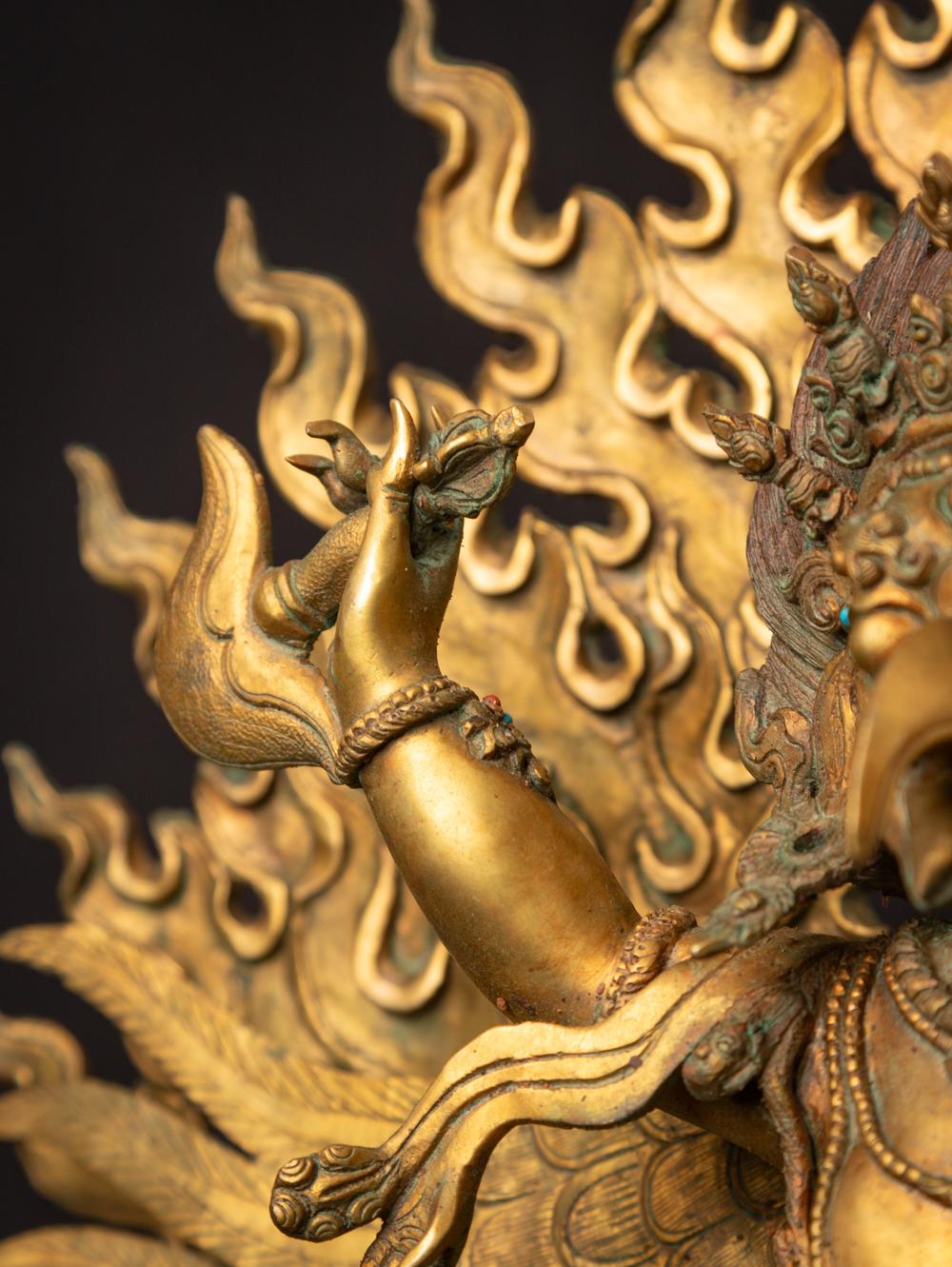 statue de Garuda népalaise en bronze ancien du Népal - Bouddhas originaux en vente 4