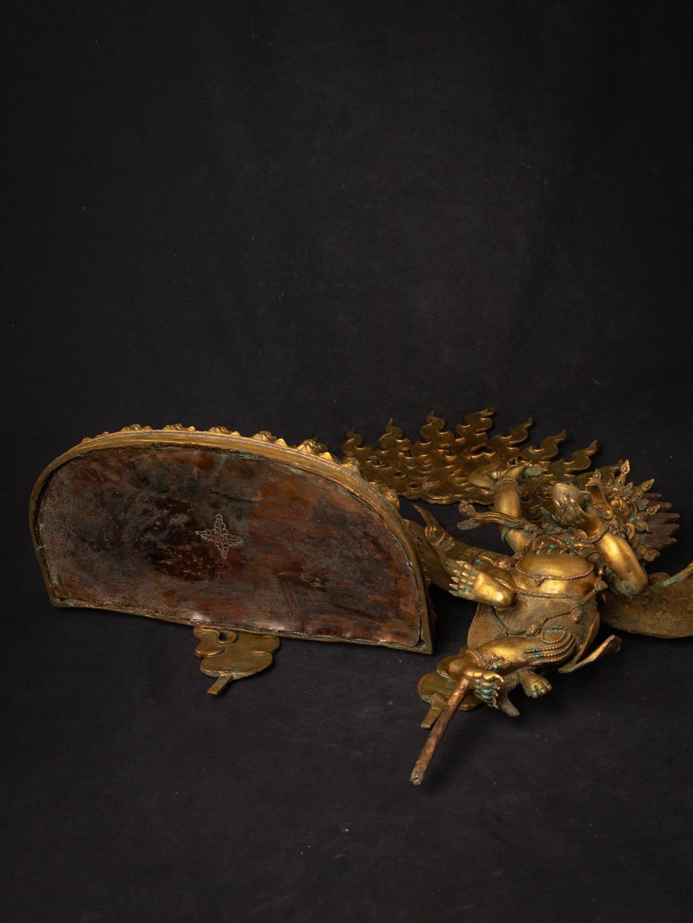 statue de Garuda népalaise en bronze ancien du Népal - Bouddhas originaux en vente 14