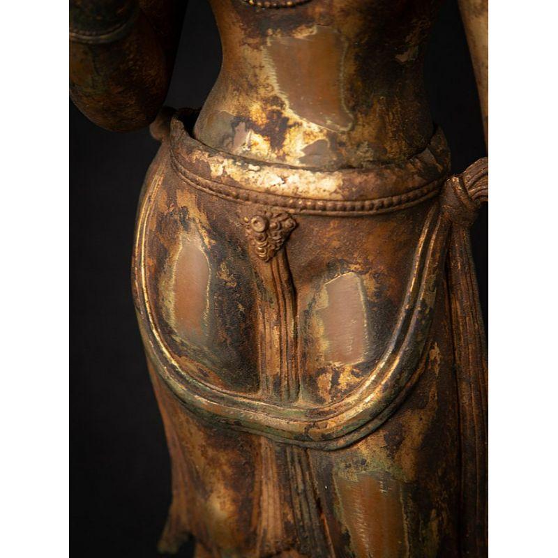 Ancienne statue Tara népalaise en bronze vert du Népal en vente 10