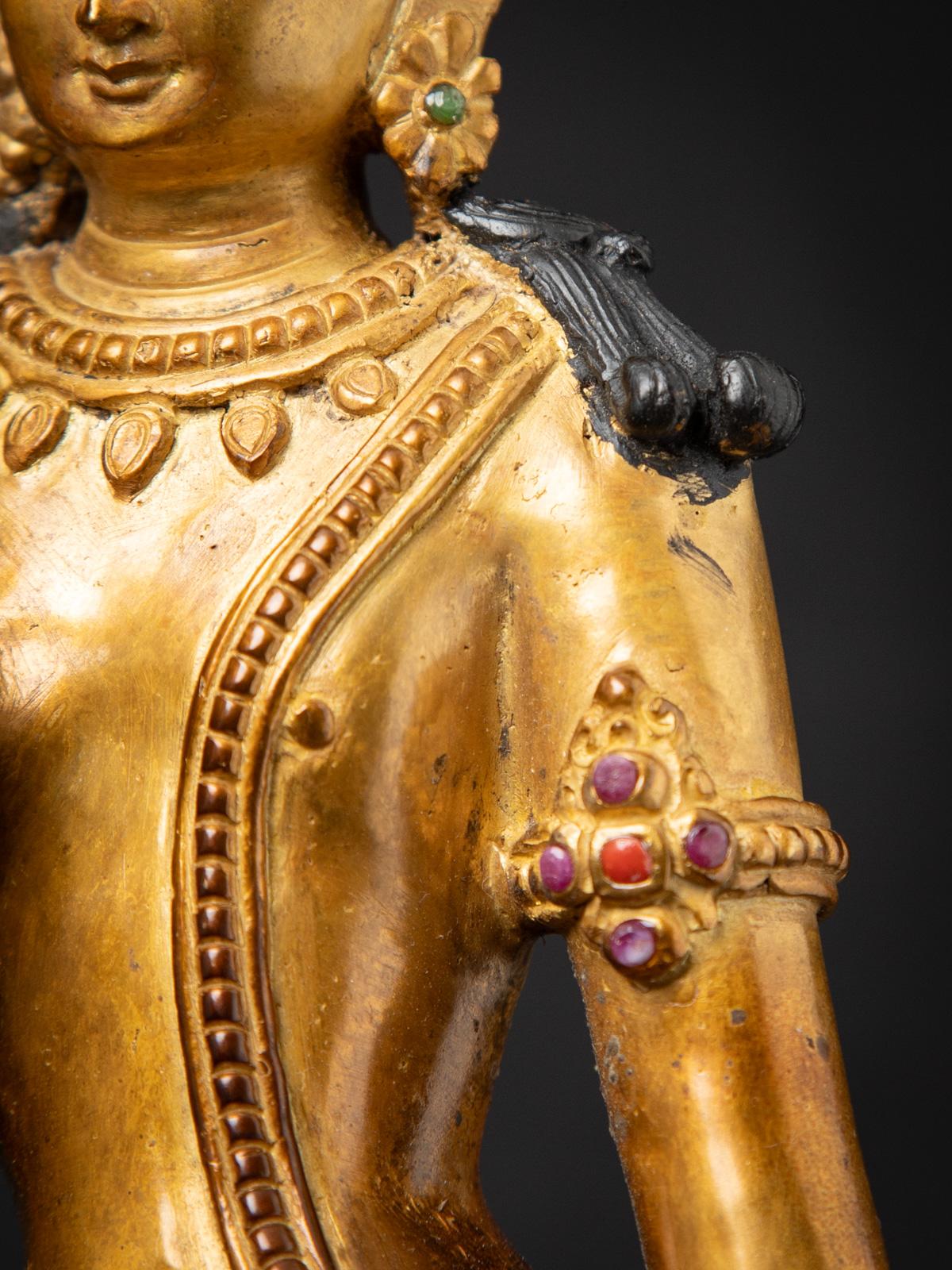 statue Lokeshwor népalaise en bronze ancien du Népal en vente 12