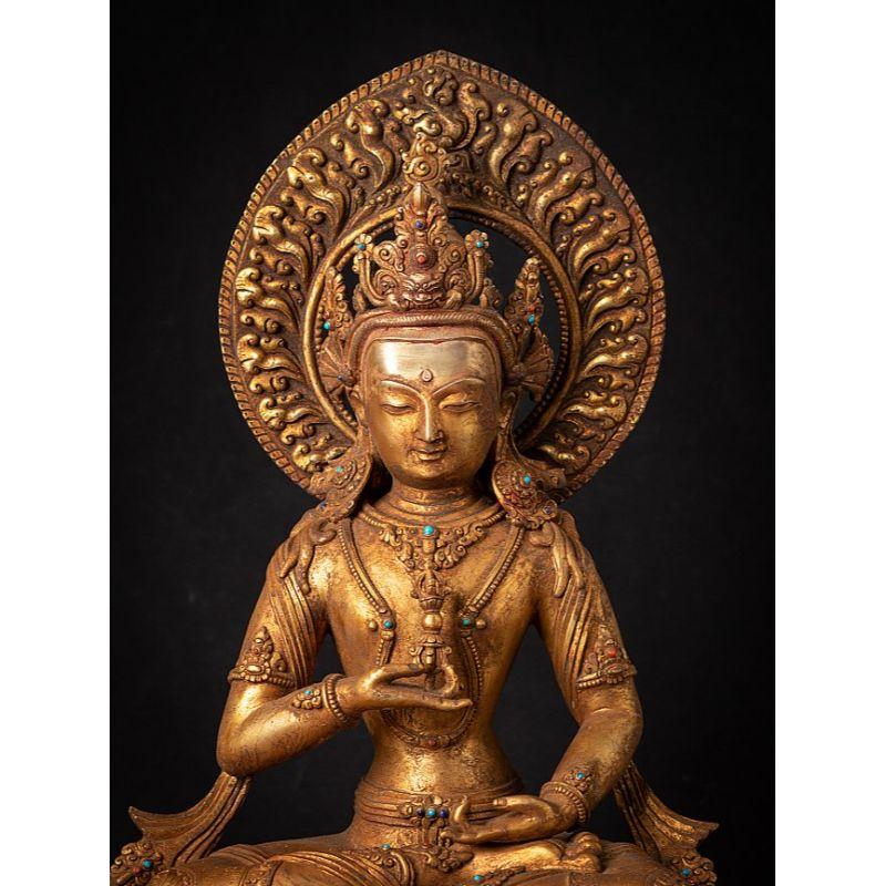 Material: bronze
52,5 cm high 
31 cm wide and 23 cm deep
Weight: 8.60 kgs
Fire gilded with 24 krt. gold
Originating from Nepal
Middle 20th century
High quality !


