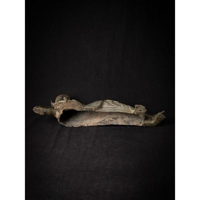 Ancienne statue de Bouddha couché en bronze de Birmanie 14