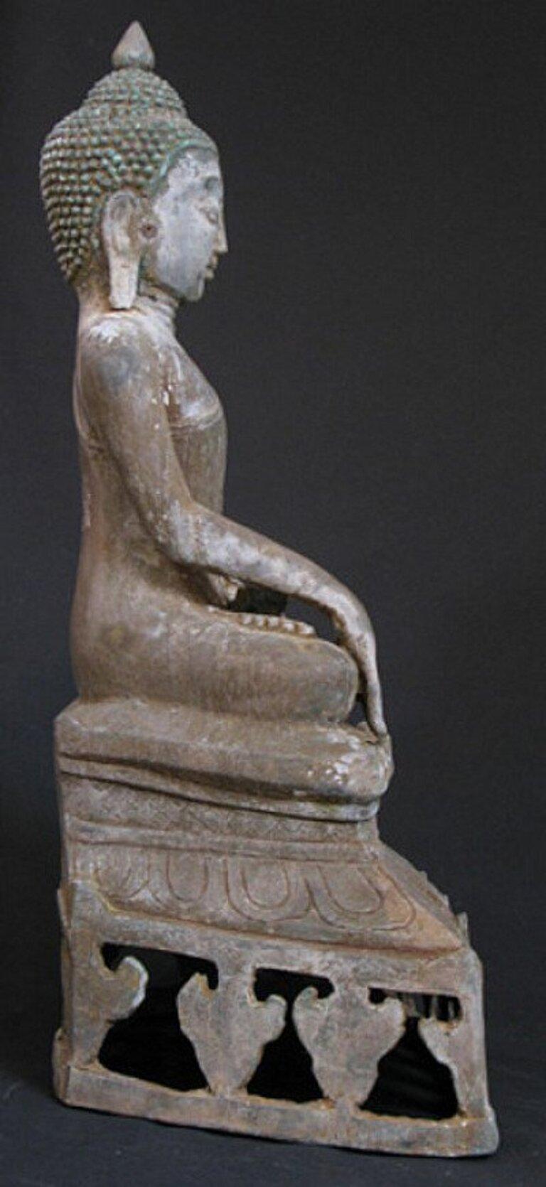 20th Century Old Bronze Seated Buddha Statue from Burma For Sale