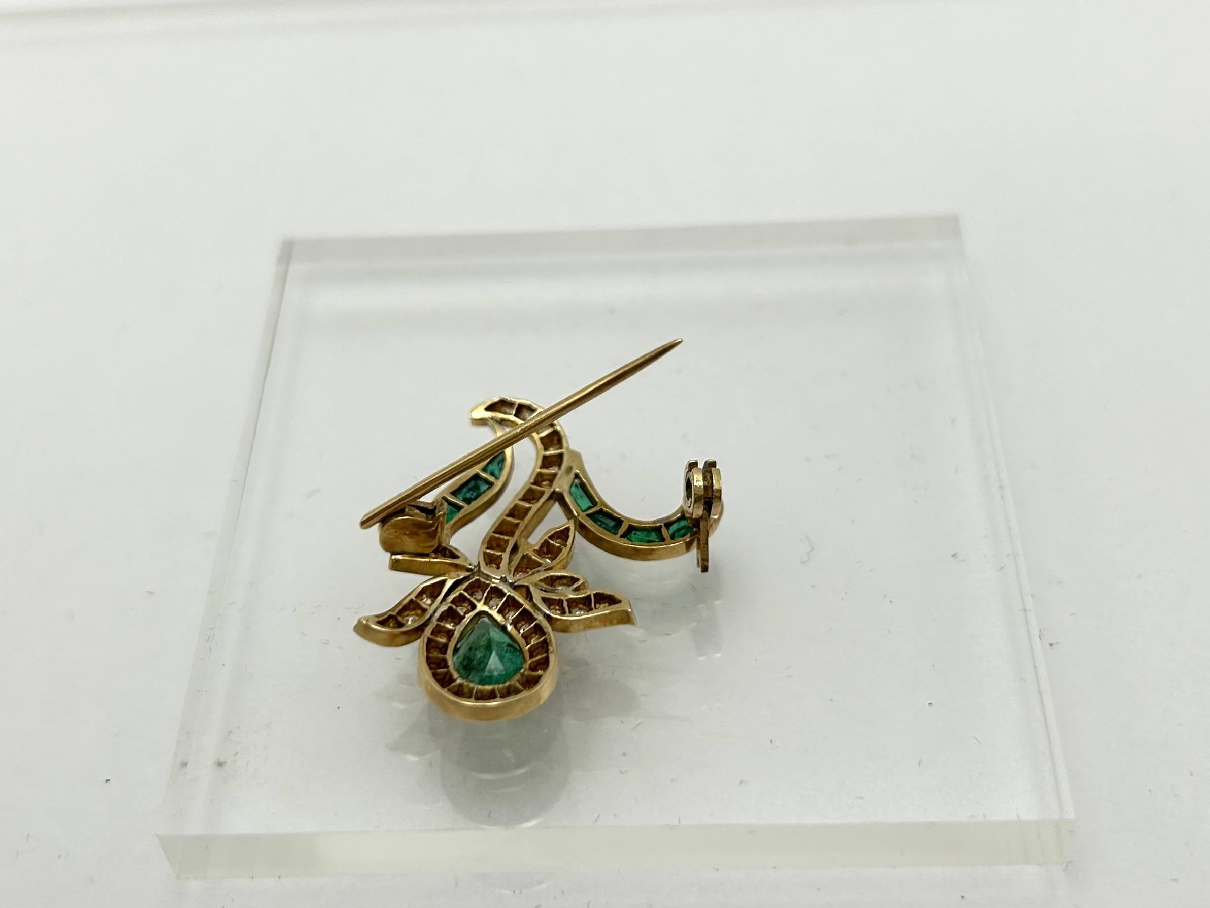 Old brooch with emeralds and diamonds For Sale 2