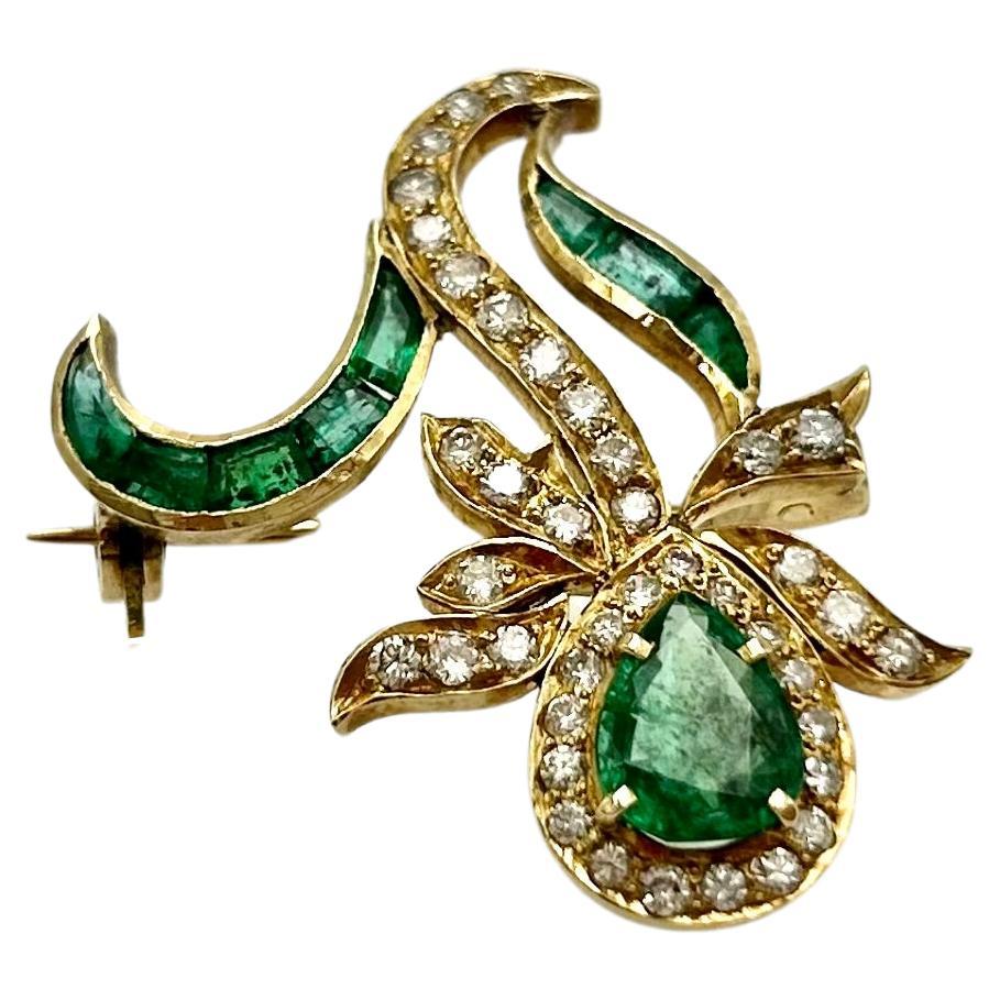 Old brooch with emeralds and diamonds For Sale