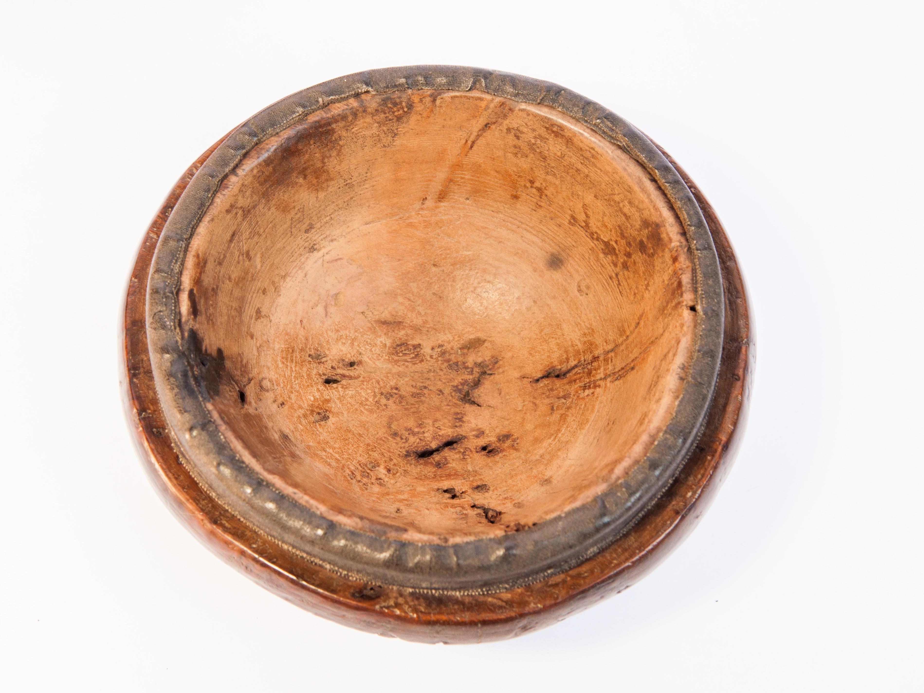 Old Burl Wood Tsampa Container with Lid, Tibet, Mid-20th Century 11