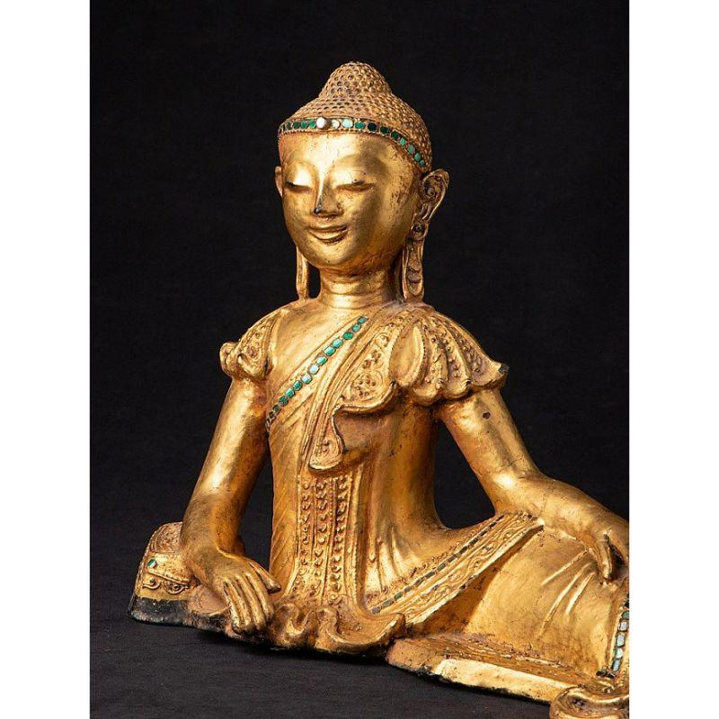 Old Burmese Reclining Buddha Statue from Burma For Sale 5