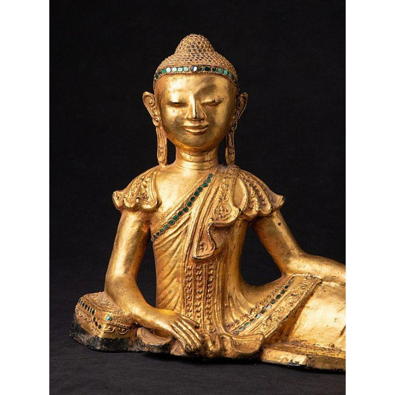 Old Burmese Reclining Buddha Statue from Burma For Sale 3
