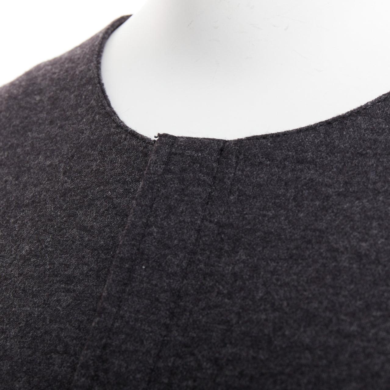 OLD CELINE 2017 Vestido Phoebe Philo gris oscuro en mezcla de lana con dobladillo alto FR36 S en venta 2