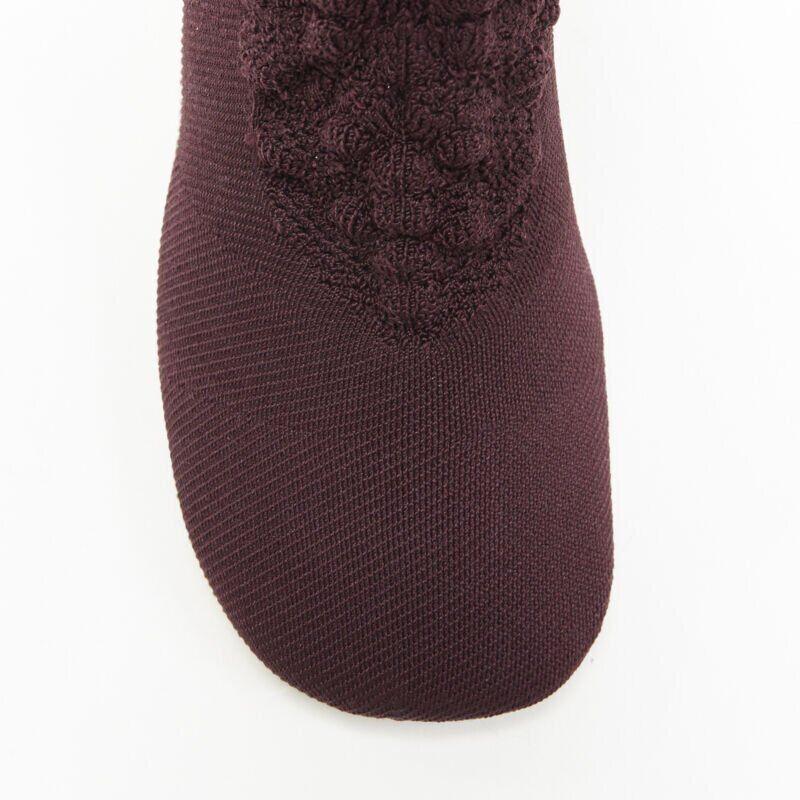 OLD Celine Glove Bootie bordeaux in maglia a calza testurizzata con punta quadrata EU40 in vendita 2