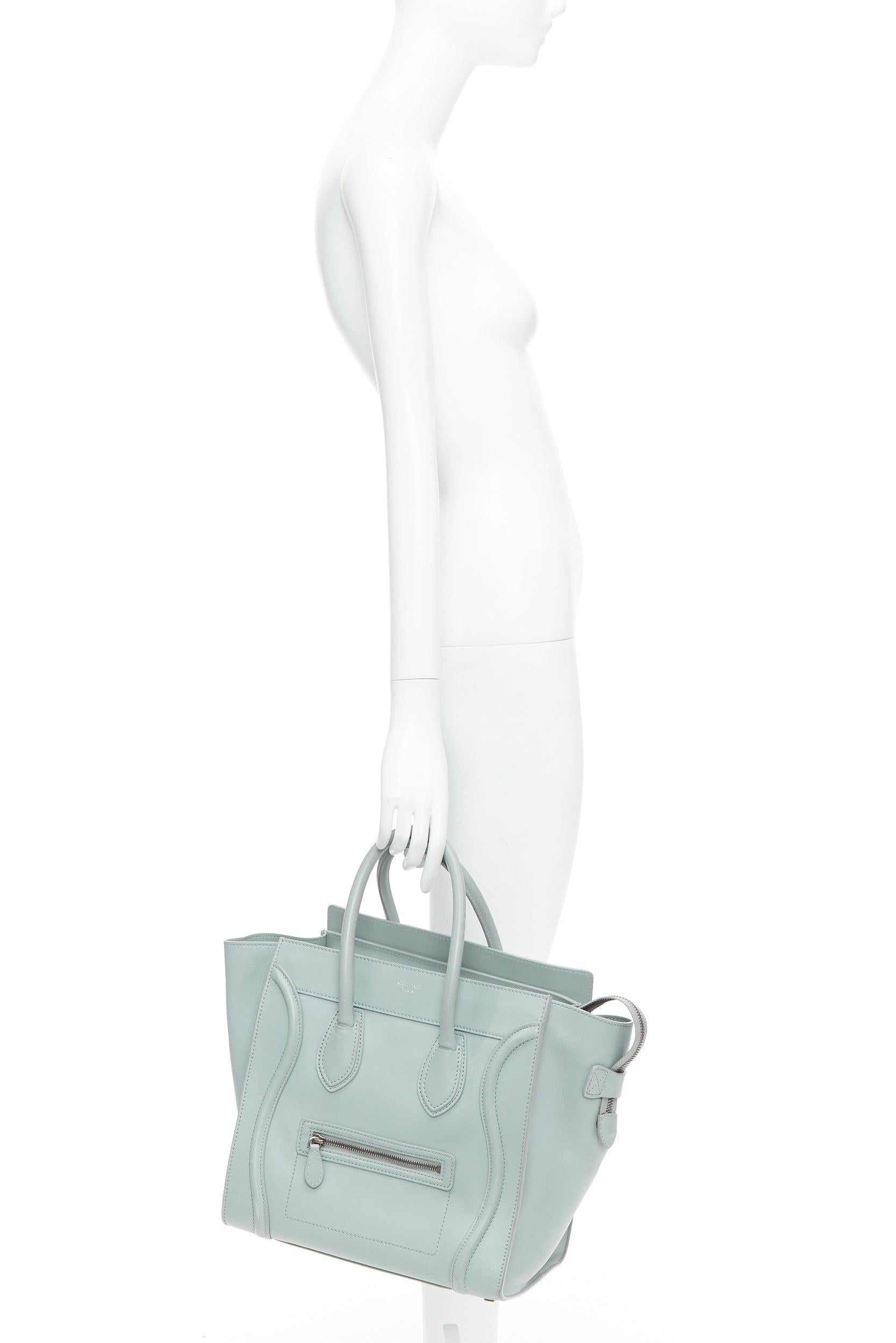 OLD CELINE Luggage Medium pastel blue leather tote bag
Reference: JHDN/A00001
Brand: Celine
Designer: Phoebe Philo
Model: Medium Luggage
Collection: 2012
Material: Leather
Color: Blue, Silver
Pattern: Solid
Closure: Zip
Lining: Blue Leather
Extra