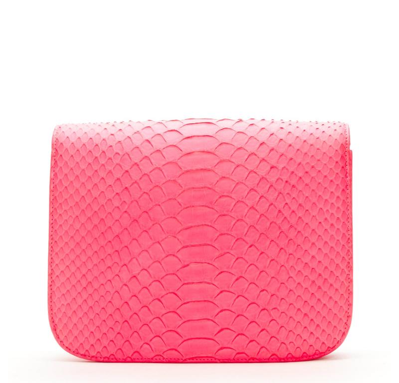 OLD CELINE Medium Classic Box Bag neon pink scaled leather flap crossbody In Good Condition For Sale In Hong Kong, NT