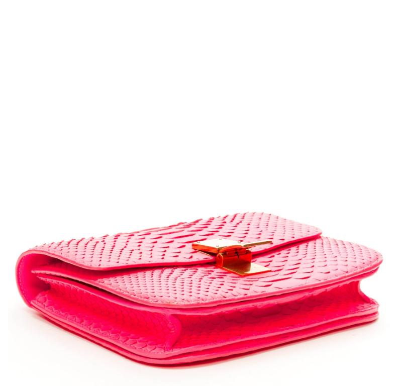 Women's OLD CELINE Medium Classic Box Bag neon pink scaled leather flap crossbody For Sale
