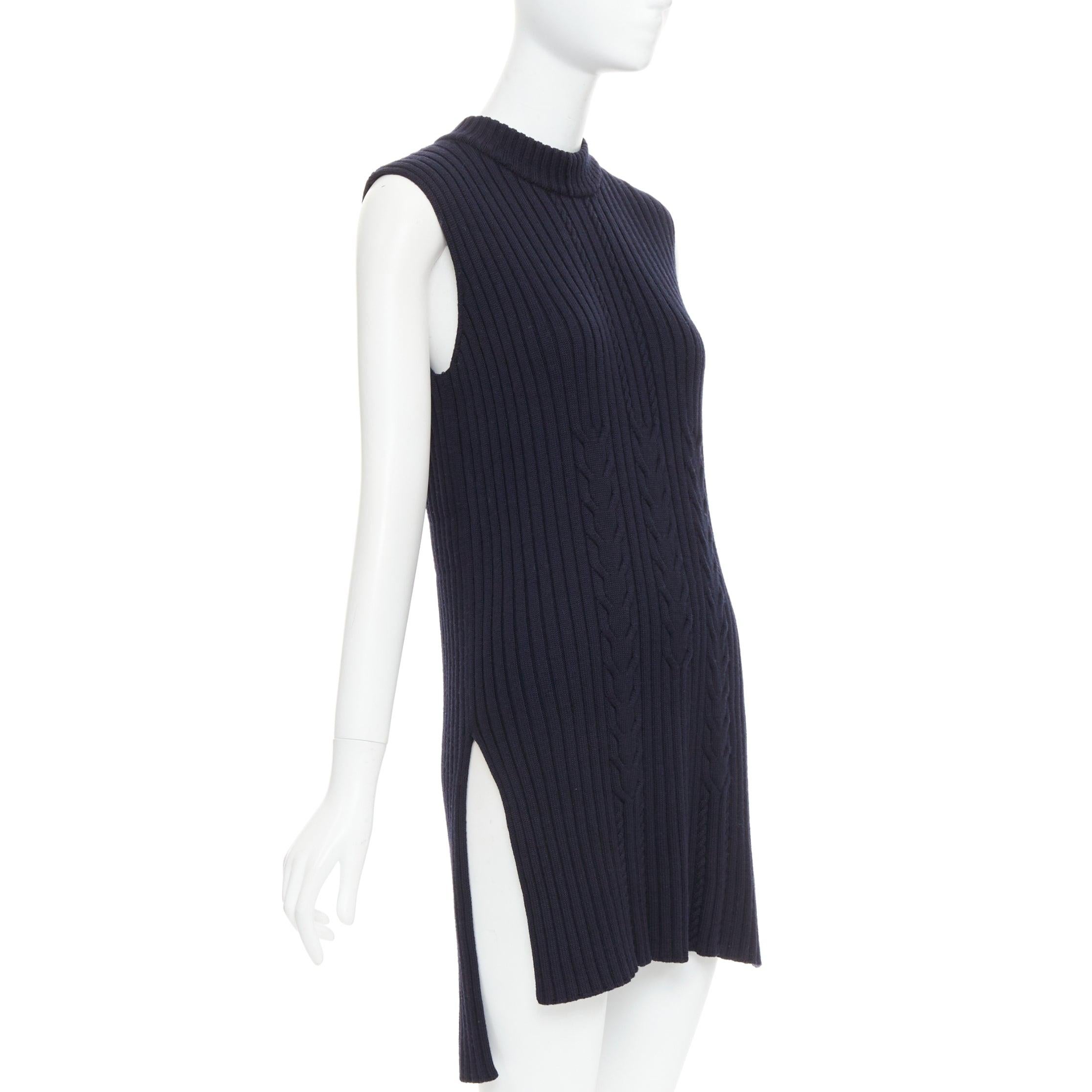 VECCHIO CELINE Phoebe Philo 2013 abito gilet in lana blu contorno maglia a cavi S
Riferimento: YIKK/A00218
Marchio: Celine
Designer: Phoebe Philo
Collezione: 2013
Materiale: Lana
Colore: Marina Militare
Modello: Tinta unita
Chiusura: