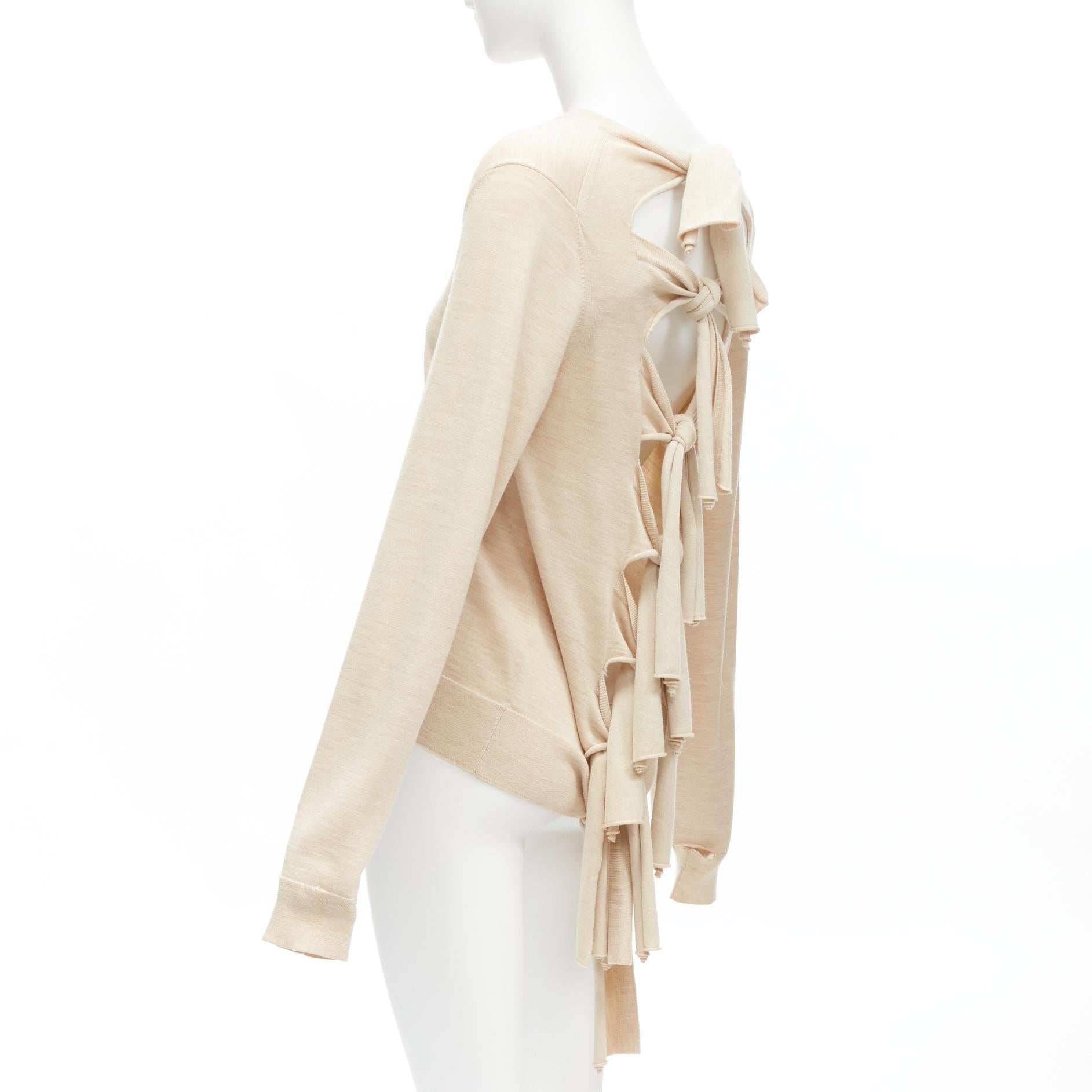 Pull OLD CELINE Phoebe Philo à manches découpées en laine et soie beige avec nœud cravate au dos, taille M en vente 1