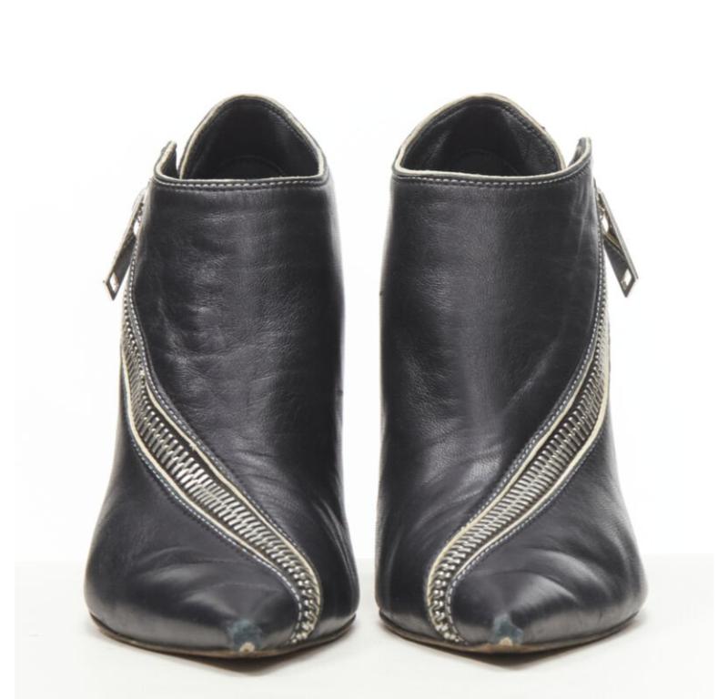 OLD CELINE Phoebe Philo Schwarzer Lederstiefel mit silbernem Reißverschluss und Kegelabsatz EU36,5 im Zustand „Gut“ im Angebot in Hong Kong, NT