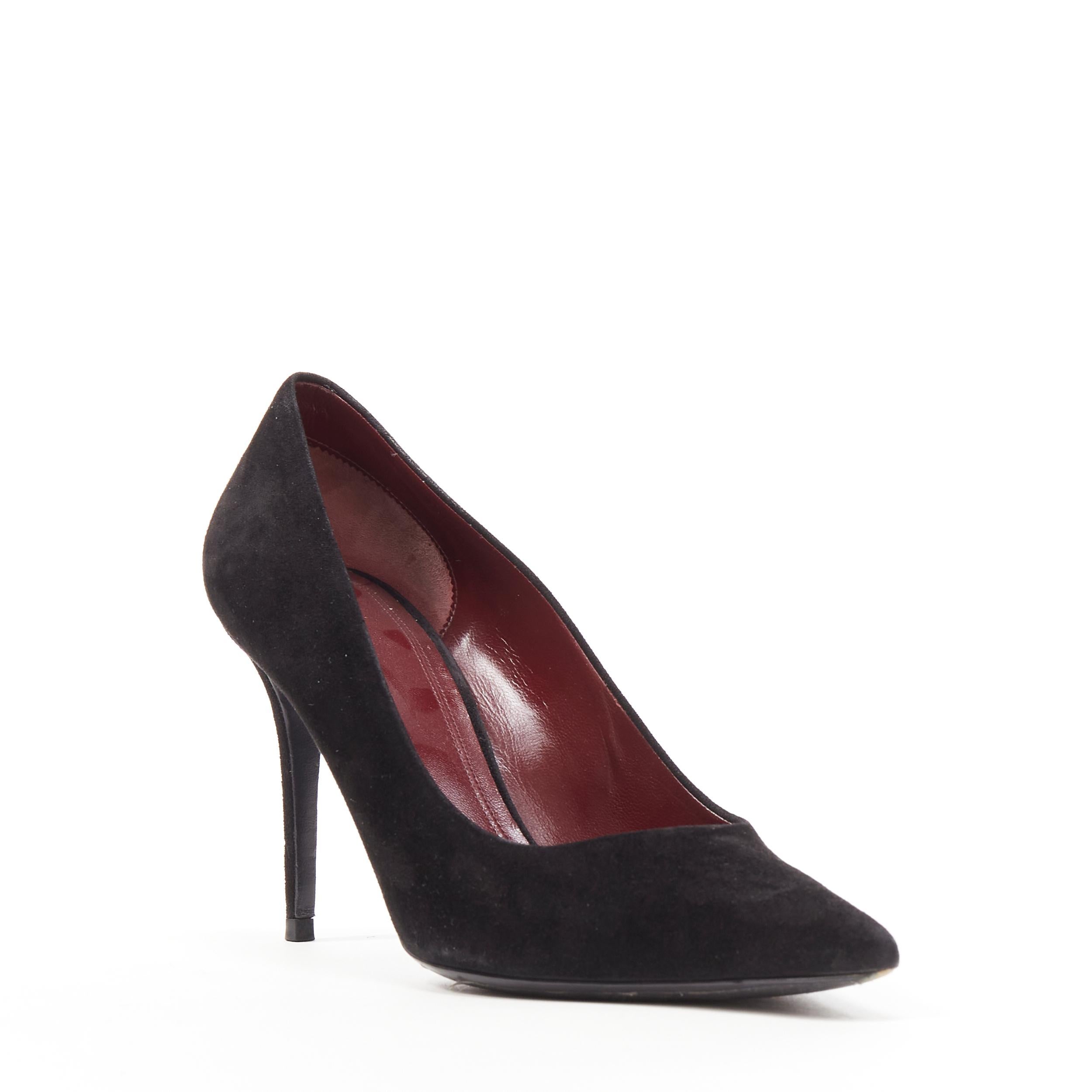 OLD CELINE PHOEBE PHILO black suede leather point tie pigalle stiletto pump EU38 
Reference: AEMA/A00013 
Brand: Celine 
Designer: Phoebe Philo 
Model: Suede pump 
Material: Suede 
Color: Black 
Pattern: Solid 
Extra Detail: Black suede. Pointed