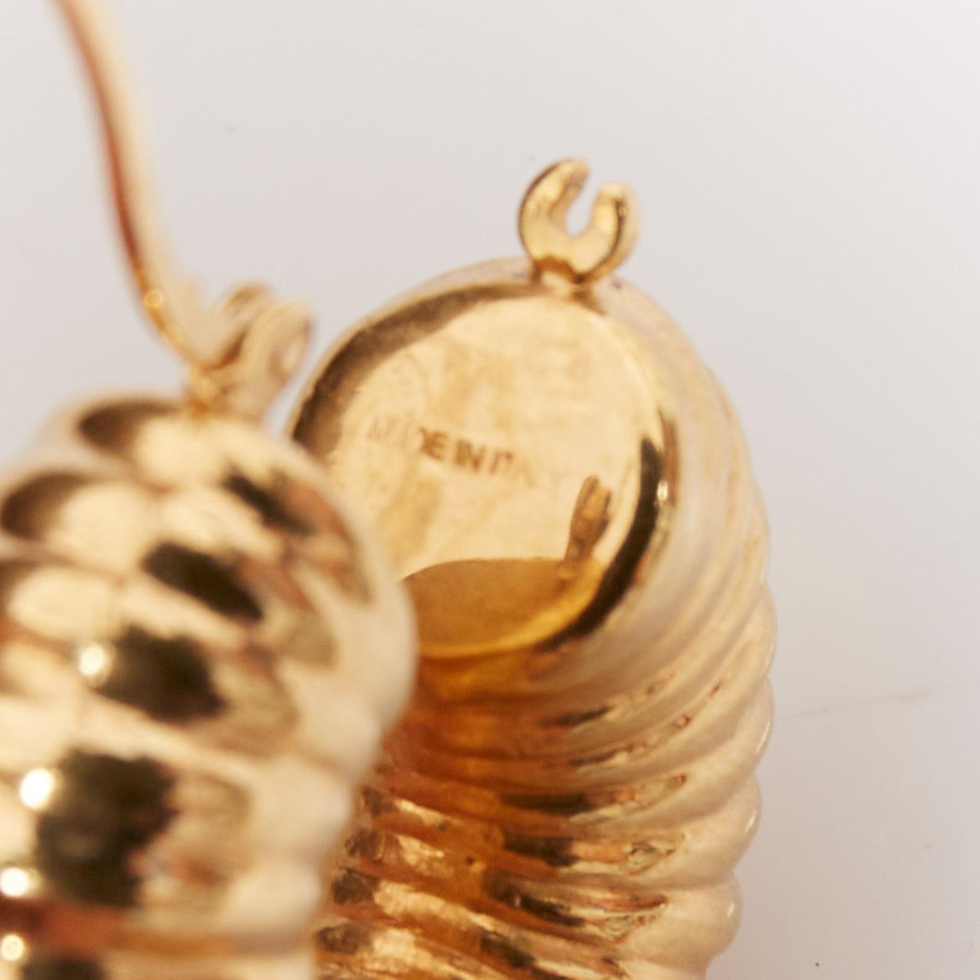 Vecchi orecchini a cerchio di Celine Phoebe Philo a coste Croissant in ottone dorato Paio in vendita 2