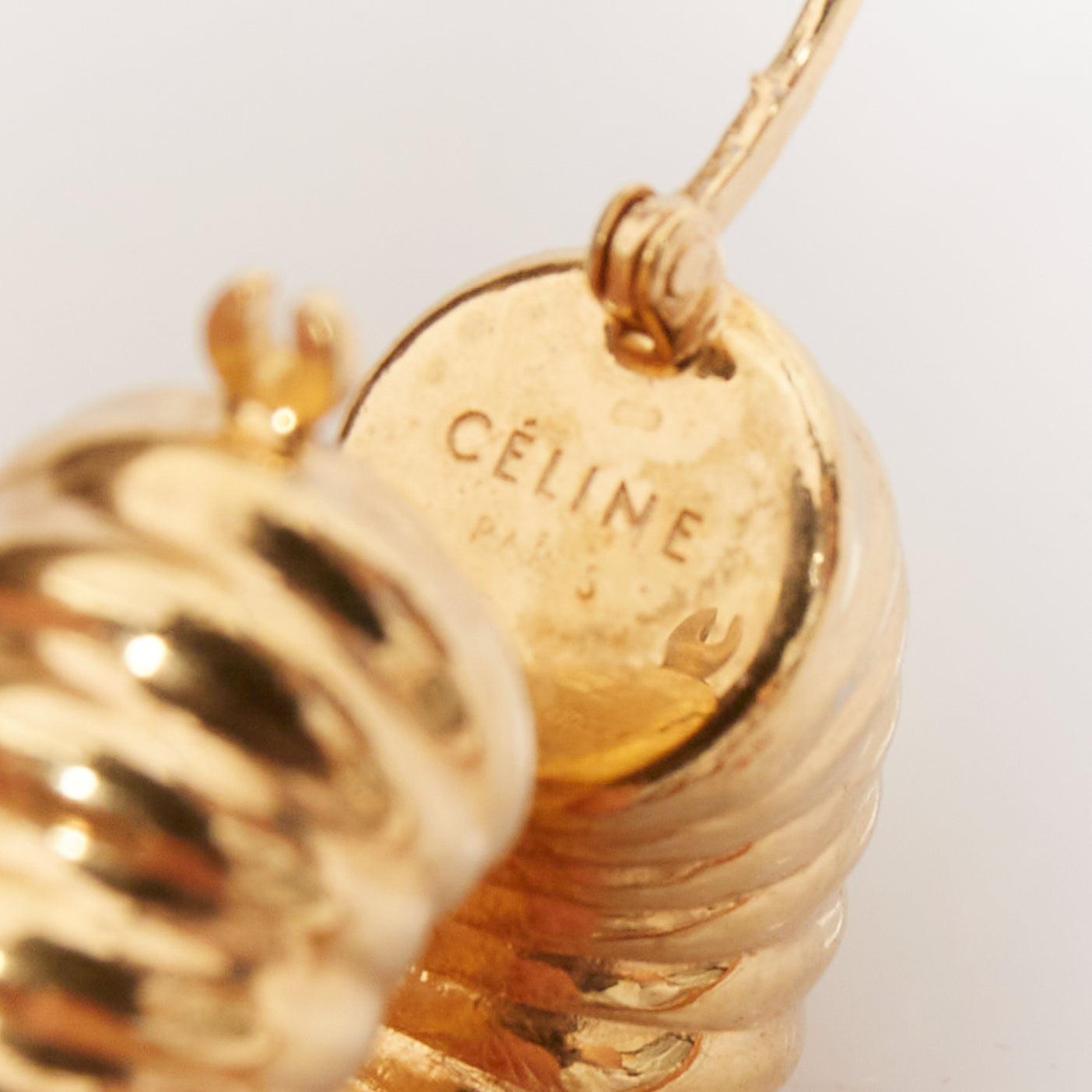 Vecchi orecchini a cerchio di Celine Phoebe Philo a coste Croissant in ottone dorato Paio in vendita 3
