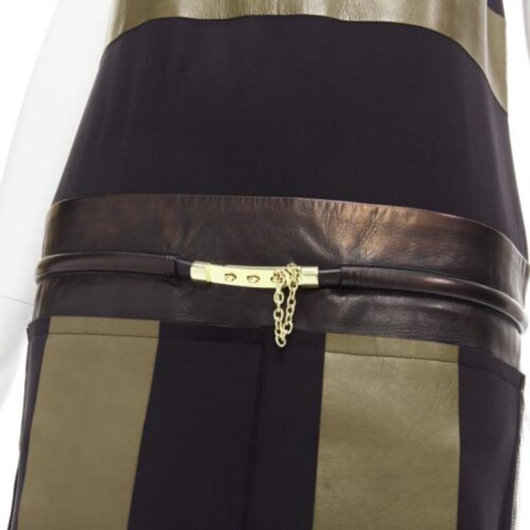 OLD CELINE Phoebe Philo khaki leather black panel gold belt dress FR36 S
Reference: NKLL/A00030
Brand: Celine
Designer: Phoebe Philo
Material: Leather, Fabric
Color: Khaki, Black
Pattern: Solid
Closure: Belt
Lining: Black Fabric
Extra Details: