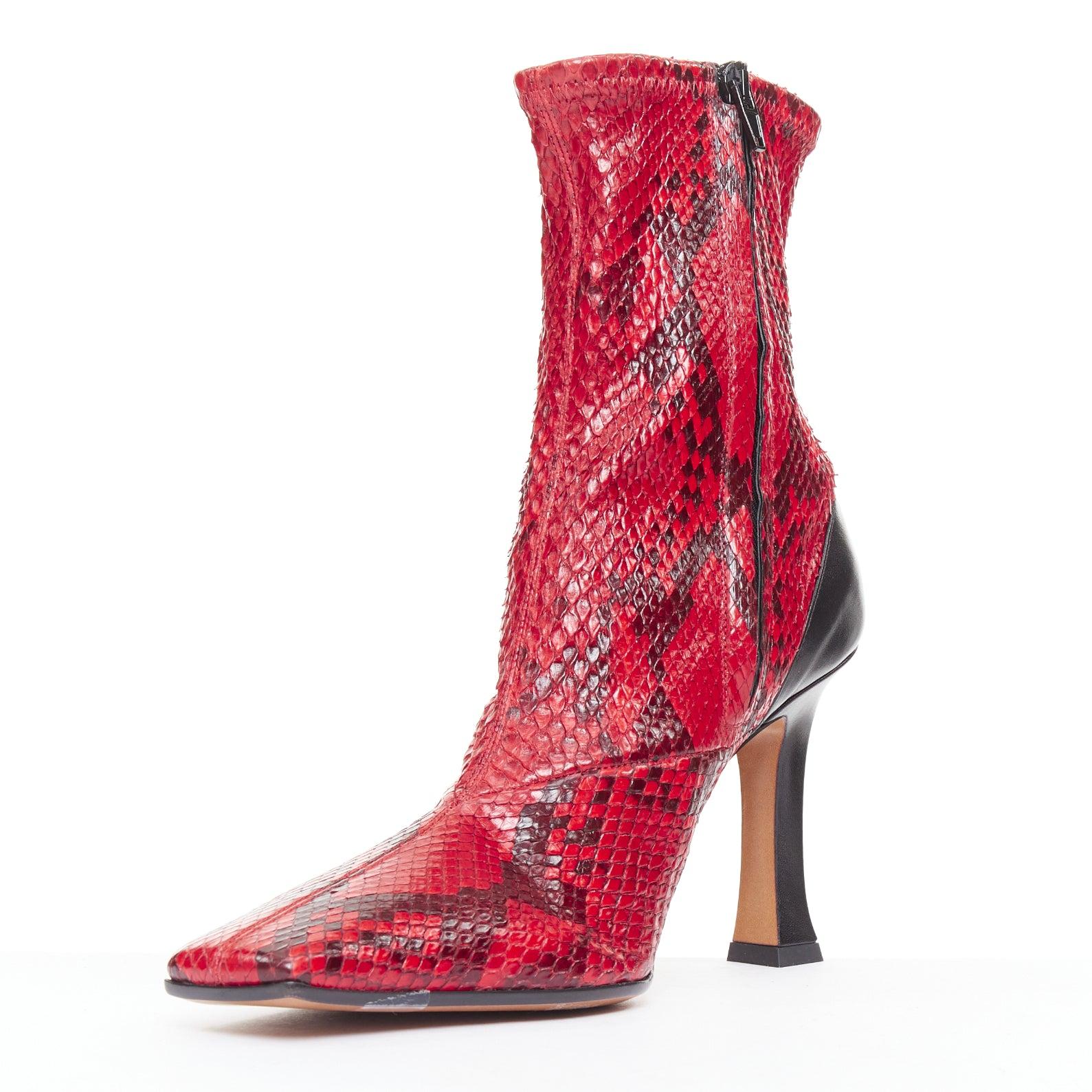 OLD CELINE Phoebe Philo Madame Flared scaled leather square toe ankle boots EU39 In Good Condition For Sale In Hong Kong, NT