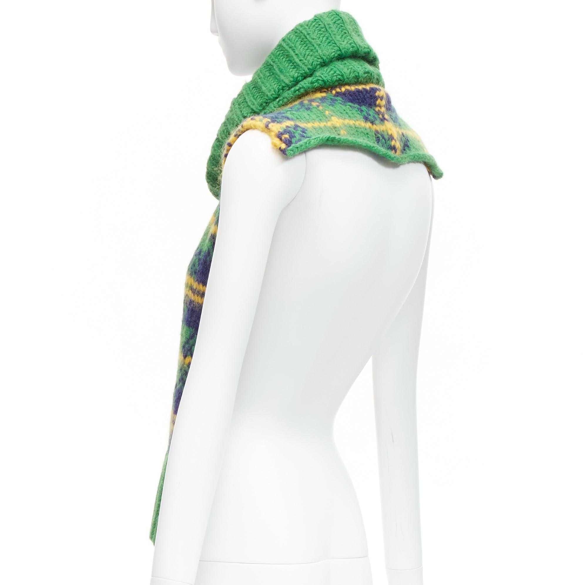 new OLD CELINE Phoebe Philo green yellow plaid check wool blend turtleneck vest dickie scarf
Reference: TGAS/D00465
Brand: Celine
Designer: Phoebe Philo
Material: Wool, Blend
Color: Green, Yellow
Pattern: Checkered
Closure: Slip On
Extra Details: