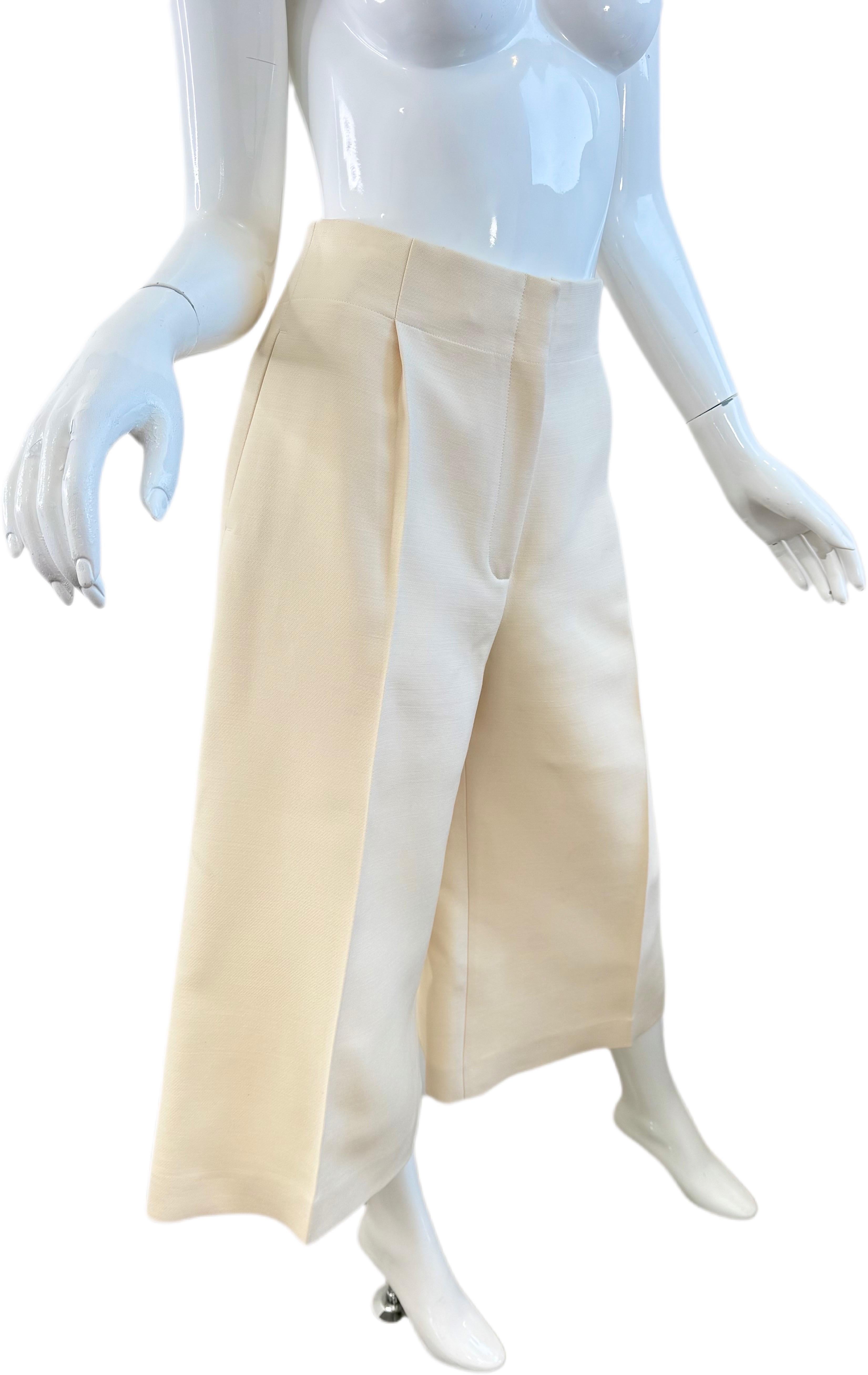 OLD Celine Phoebe Philo Resort 2015 Runway Size 8 Sculptural Ivory Wide Culottes en vente 5