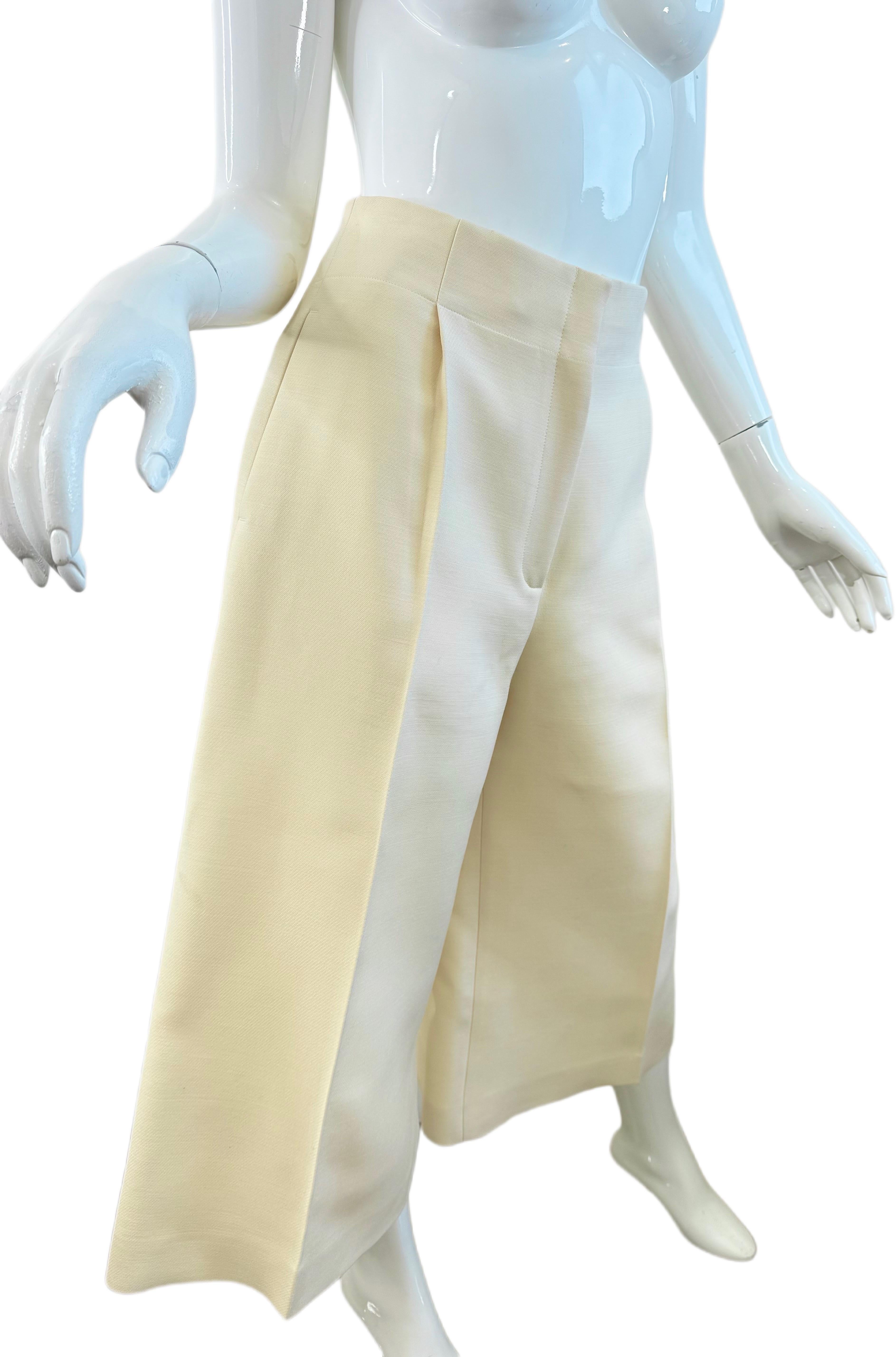 OLD Celine Phoebe Philo Resort 2015 Runway Size 8 Sculptural Ivory Wide Culottes en vente 2