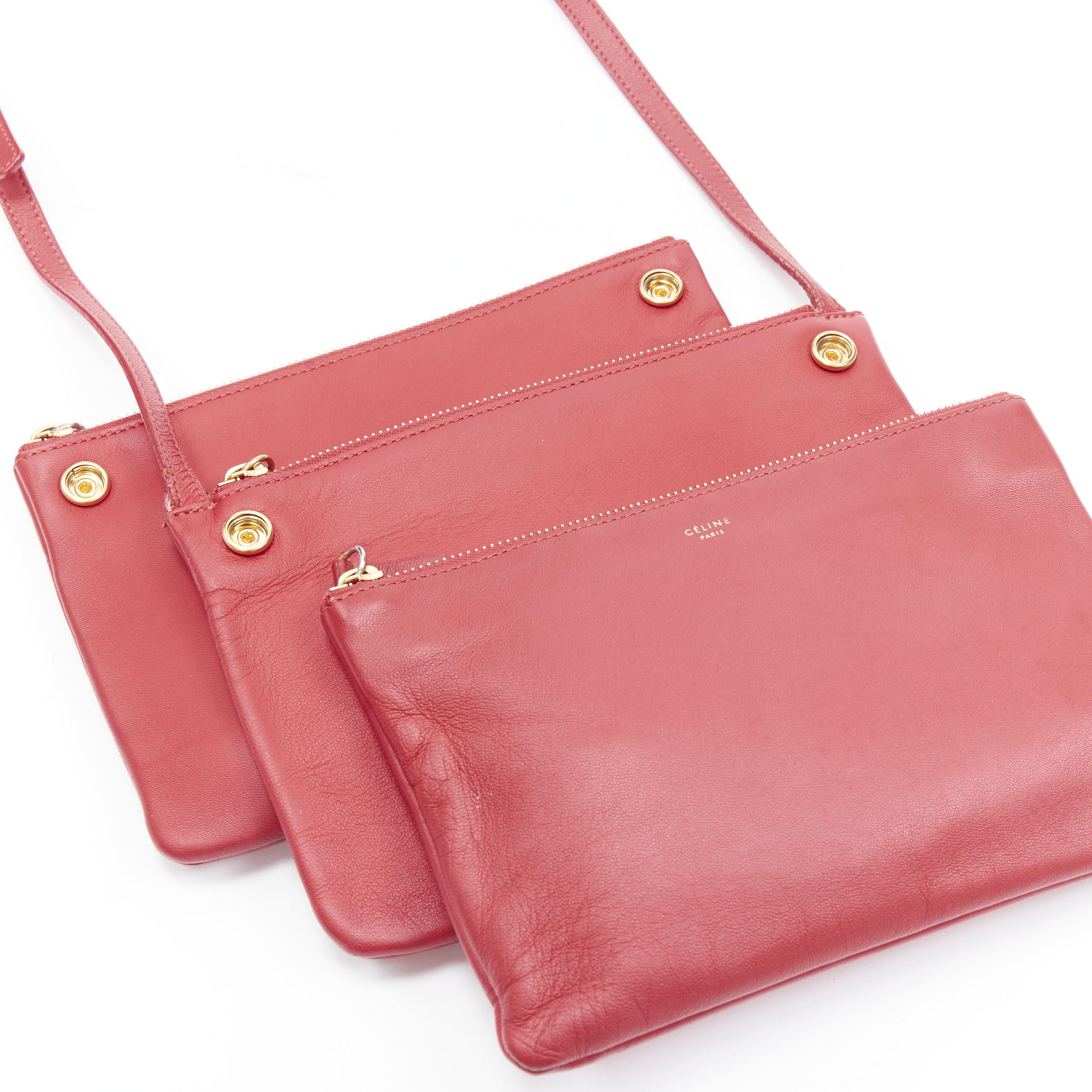 OLD CELINE Phoebe Philo Trio red gold zip triple snap pouch crossbody bag In Good Condition For Sale In Hong Kong, NT