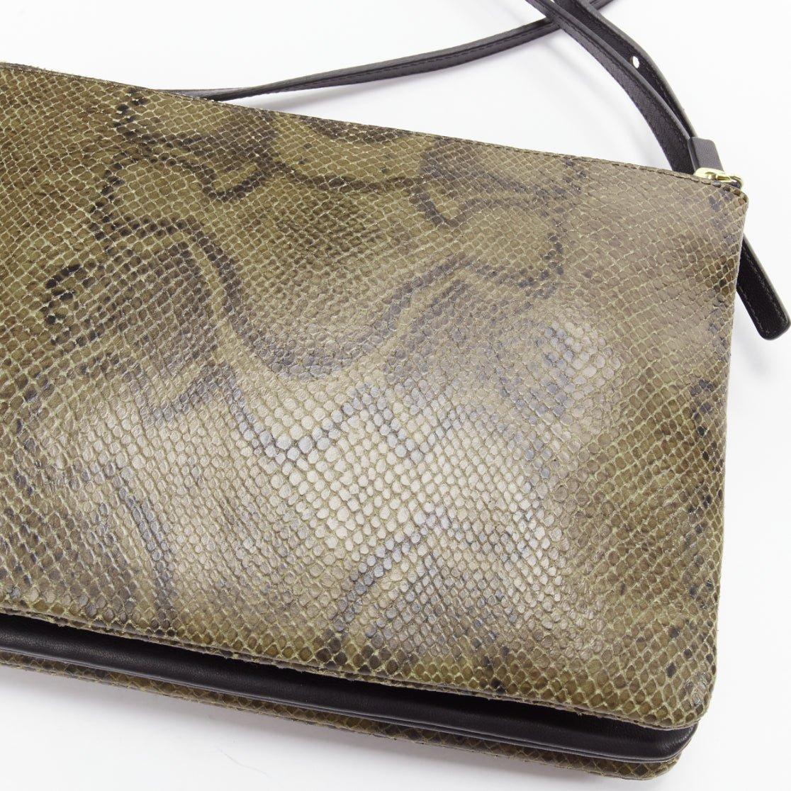 VECCHIA Celine Small Trio marrone in pelle squamata, borsa a tracolla staccabile in vendita 2