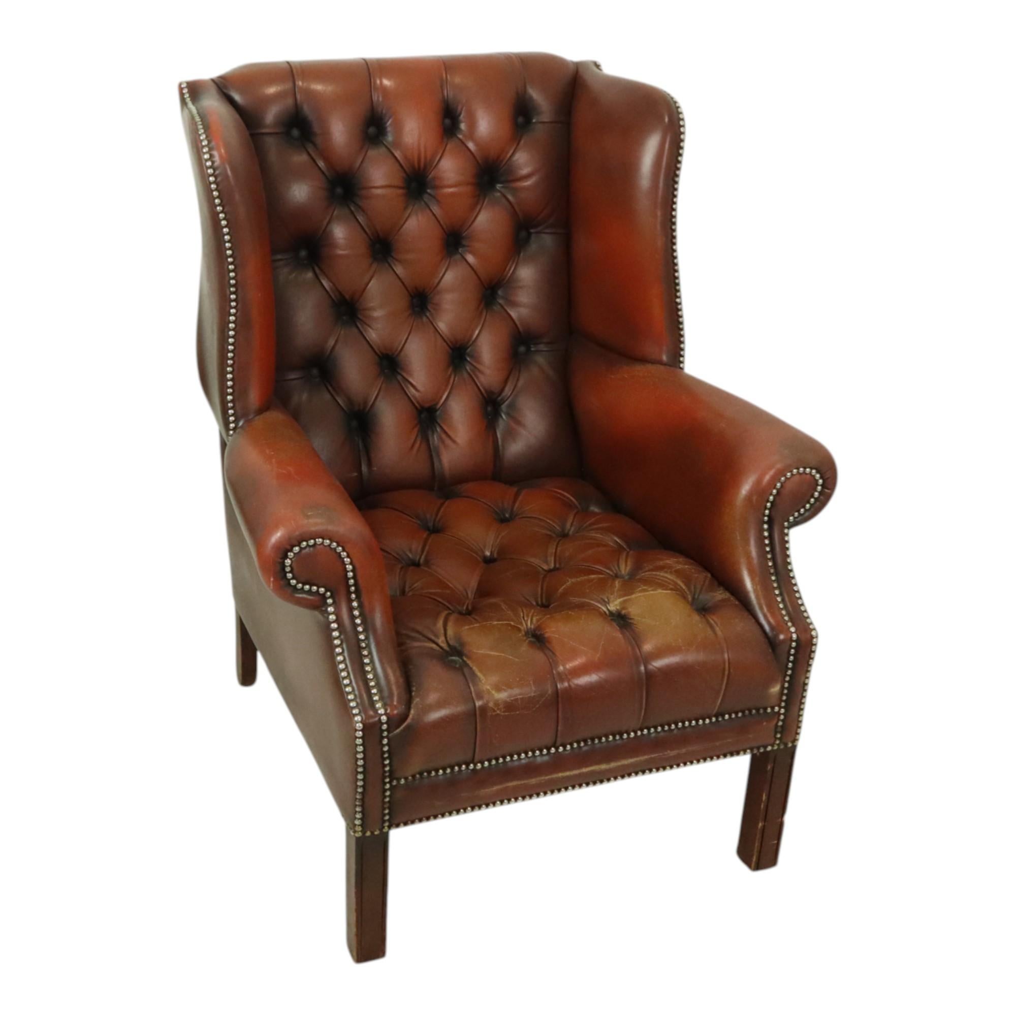 Alter Chesterfield Sessel Brauner Leder Ohrensessel im Angebot 10