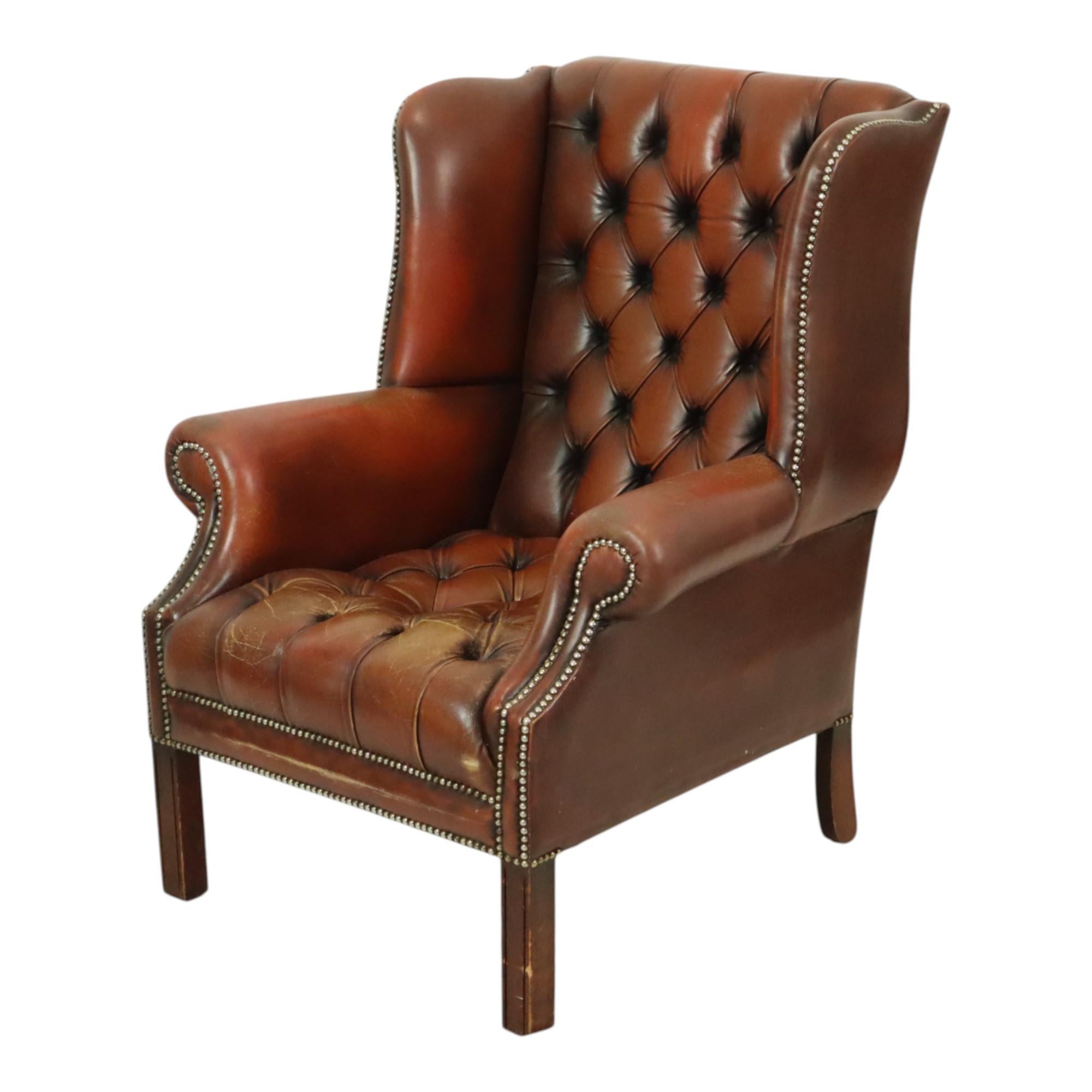 Alter Chesterfield Sessel Brauner Leder Ohrensessel (Abgesteppt) im Angebot