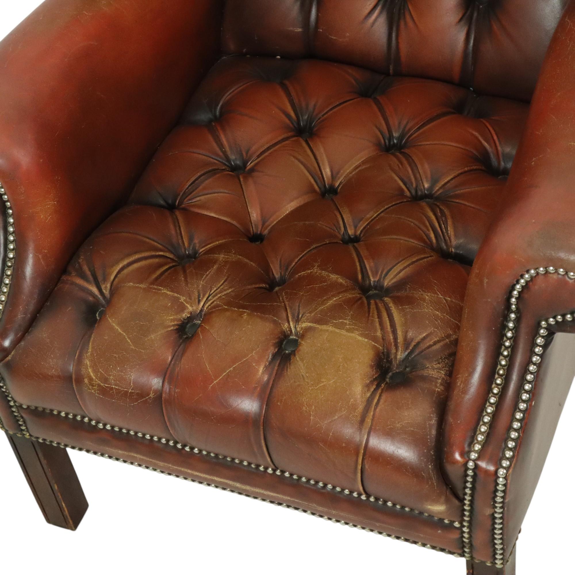 Alter Chesterfield Sessel Brauner Leder Ohrensessel (Mitte des 20. Jahrhunderts) im Angebot