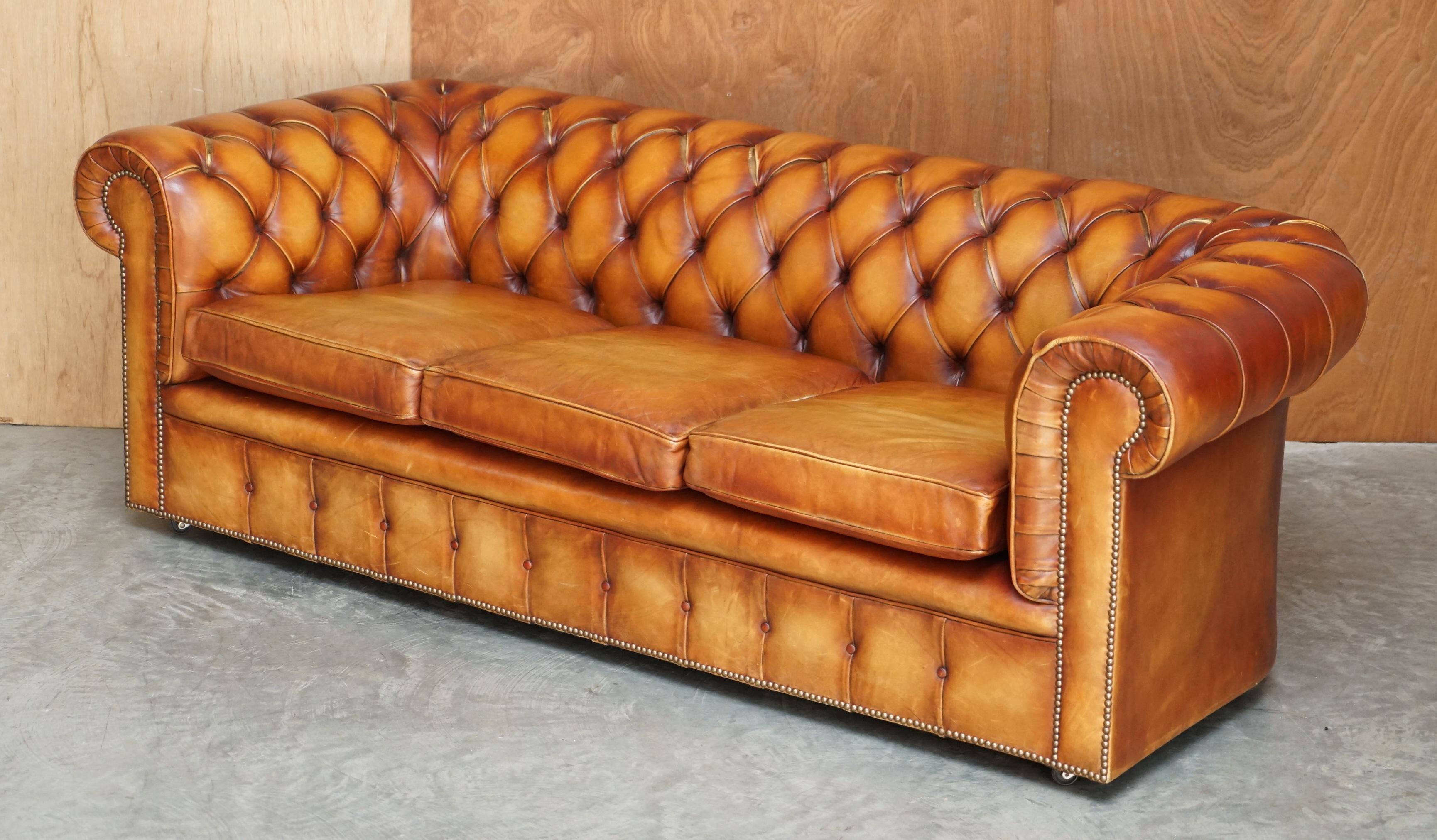 Old Chesterfield Club Three Piece Sofa & Pair of Armchairs Suite Brown Leather For Sale 7