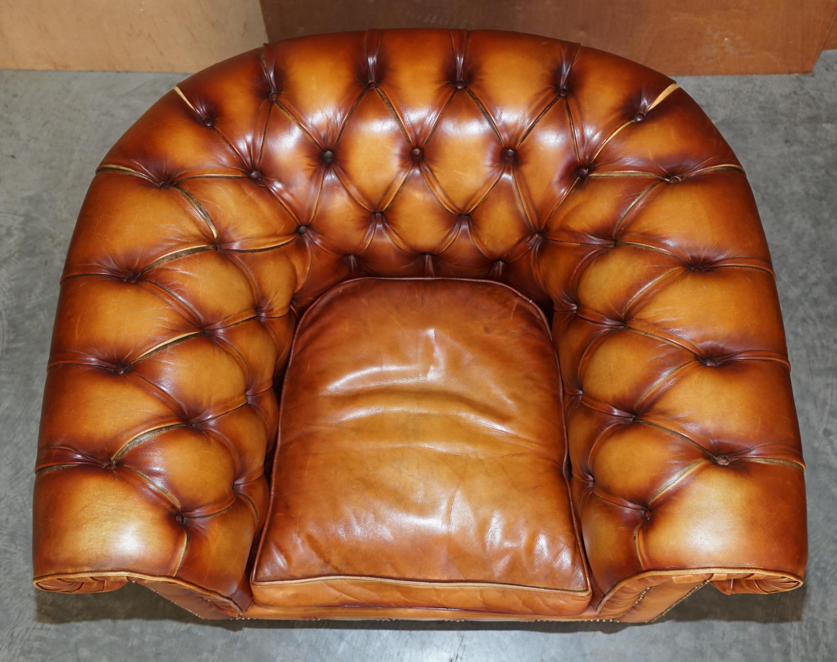 Old Chesterfield Club Three Piece Sofa & Pair of Armchairs Suite Brown Leather For Sale 1