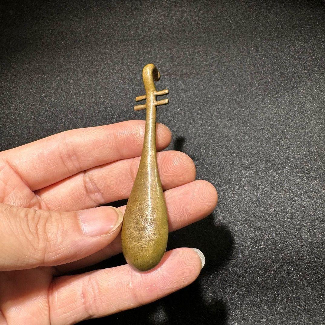 19th Century Old Chinese Bronze Musical Instrument Pipa For Sale