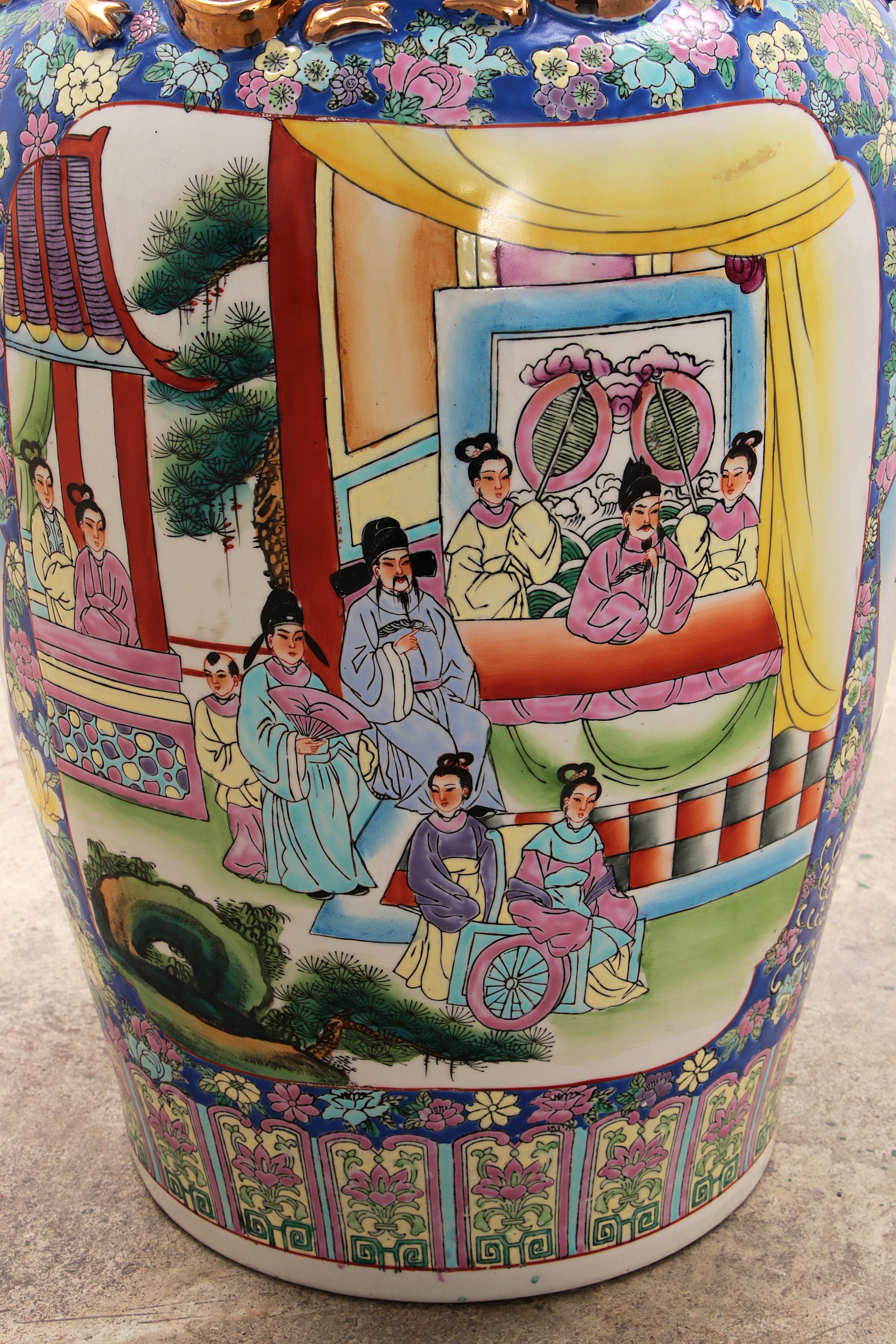 Alte chinesische handbemalte Keramikvase, 1920 im Angebot 6